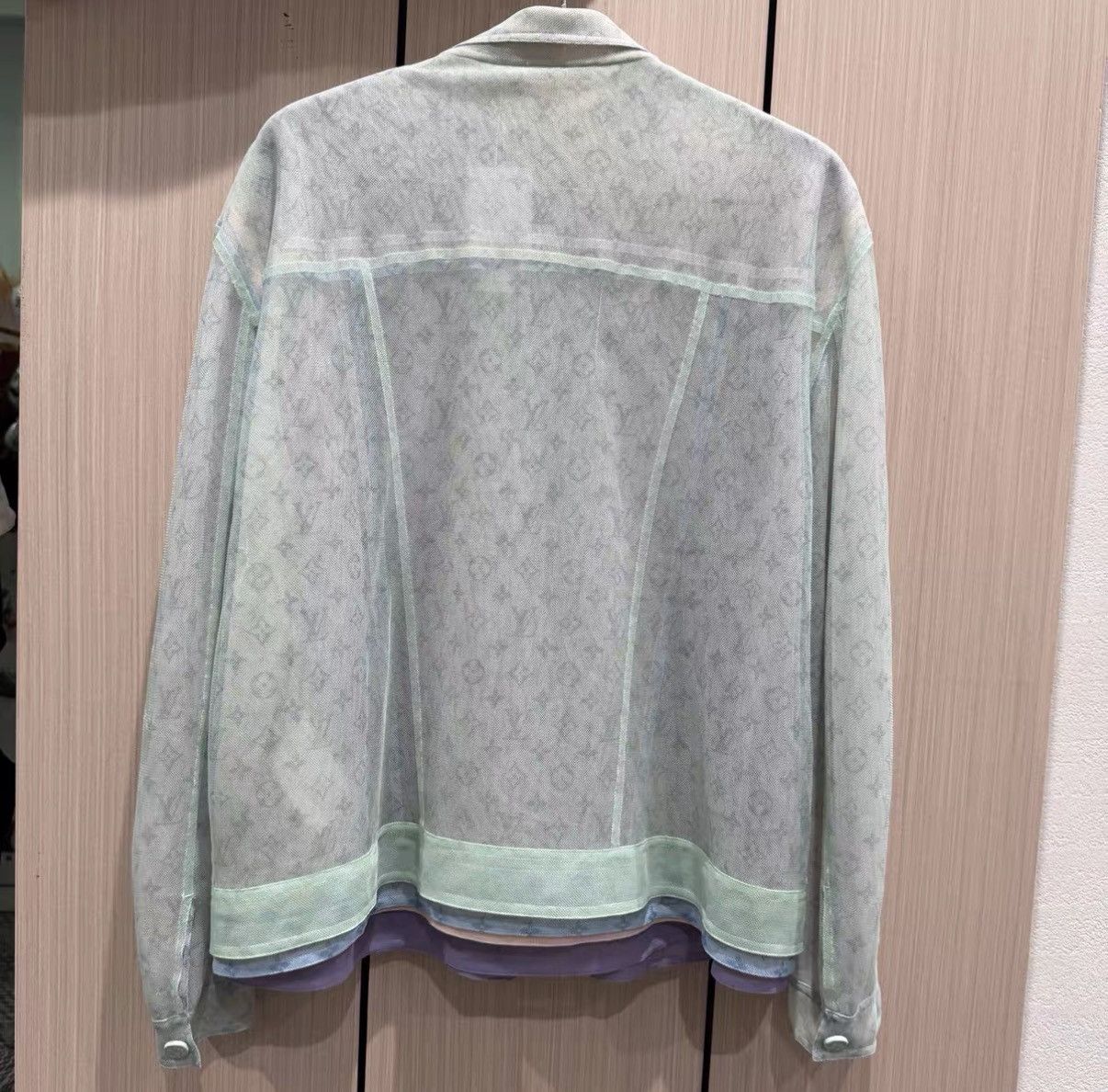 Louis Vuitton Louis Vuitton Organza Macaron Full Print Jacket J42 Size US M / EU 48-50 / 2 - 2 Thumbnail