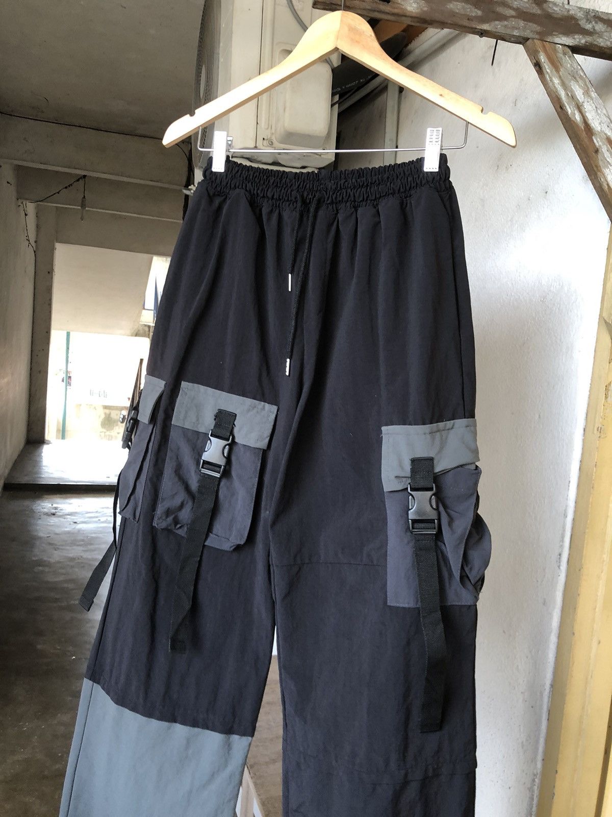 Japanese Brand Rare🔥 A-Wende Multipocket Parachute Pants Size US 30 / EU 46 - 10 Thumbnail