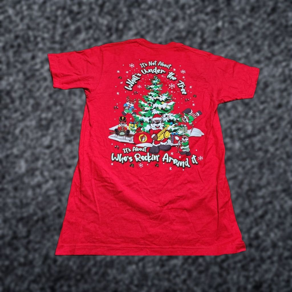 Vintage Bucees Mens M Christmas T Shirt Rocking Around 2022 Buc-ees Red Cotton Crew Neck Short Sleeve Unisex Adults Holiday Theme Christmas Men’s M Size US M / EU 48-50 / 2 - 1 Thumbnail