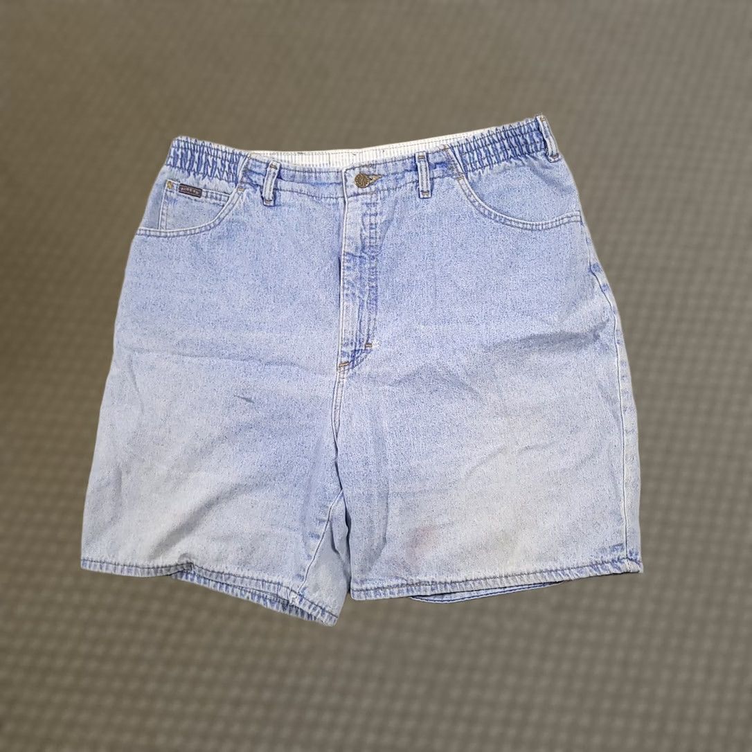Lee VTG Lee Rider Jean Shorts Womens 20W Medium High Rise Light Blue Faded Stained Bermuda Shorts Jeans Size 42" / US 20 - 1 Thumbnail