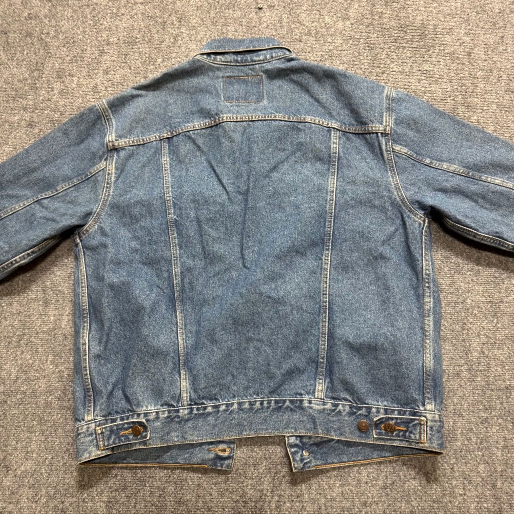 Denime VINTAGE Levi's Denim Trucker Jacket 70507 | Mens Size L USA Made Heavy Denim 90s Distressing Fade Pre-owned Size US L / EU 52-54 / 3 - 2 Thumbnail