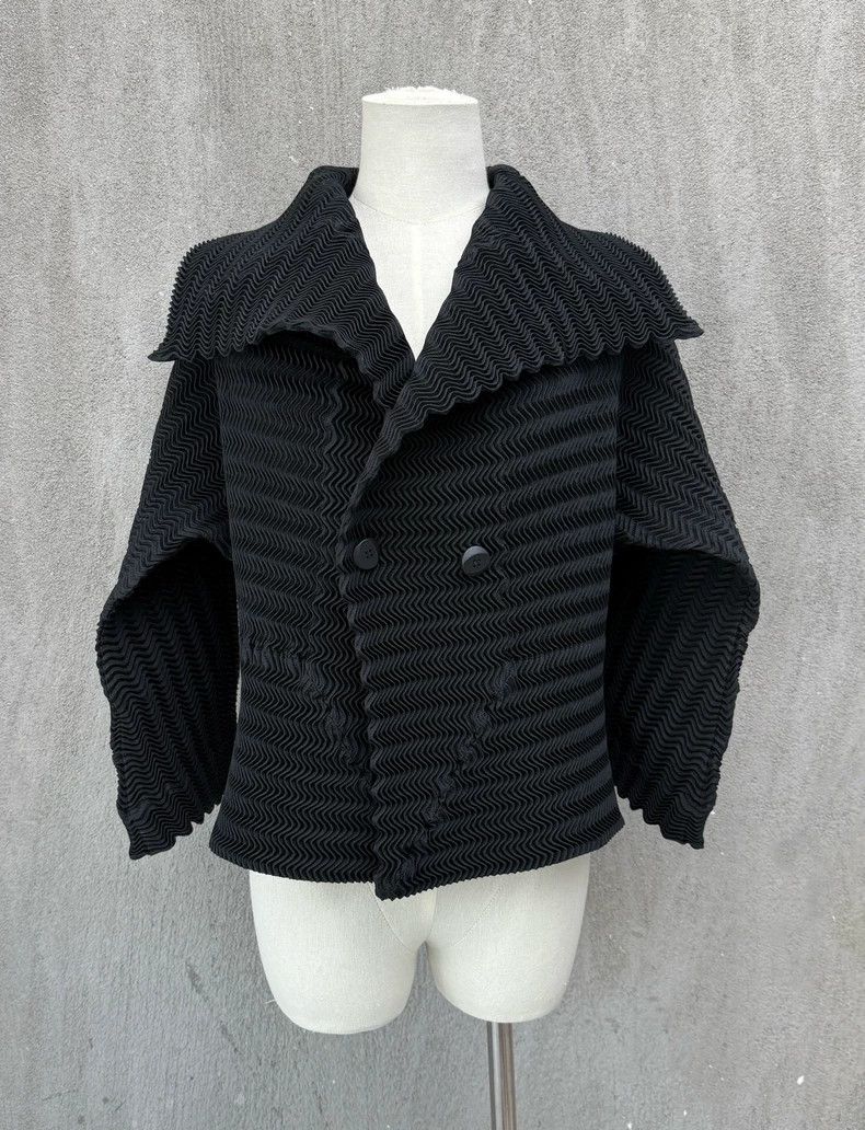 Issey Miyake Issey Miyake Black steam flower bud jacket Size M / US 6-8 / IT 42-44 - 1 Thumbnail