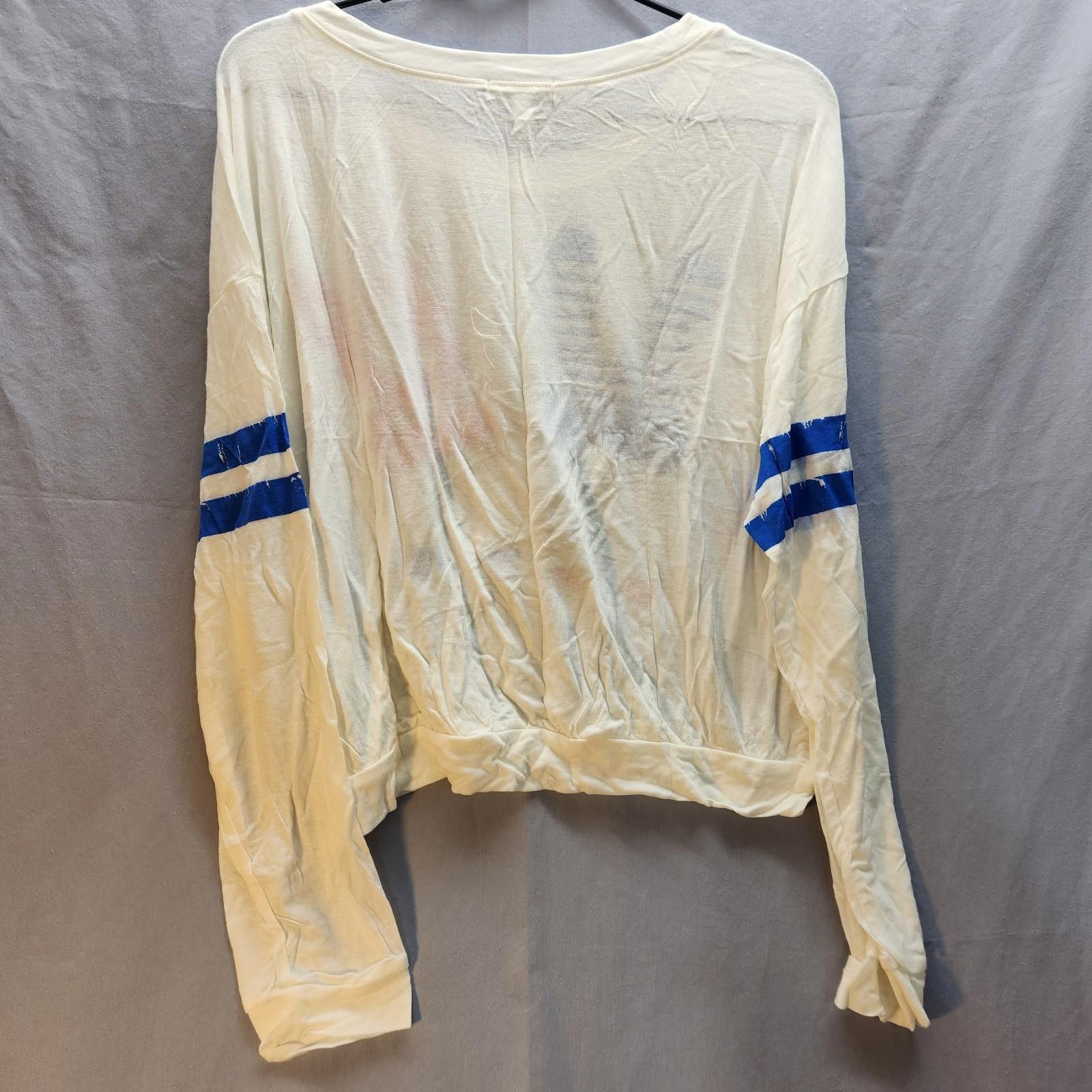Designer Delias Winter Bunny Long Sleeve Tshirt White Size XL NWOT Size XL / US 12-14 / IT 48-50 - 7 Thumbnail