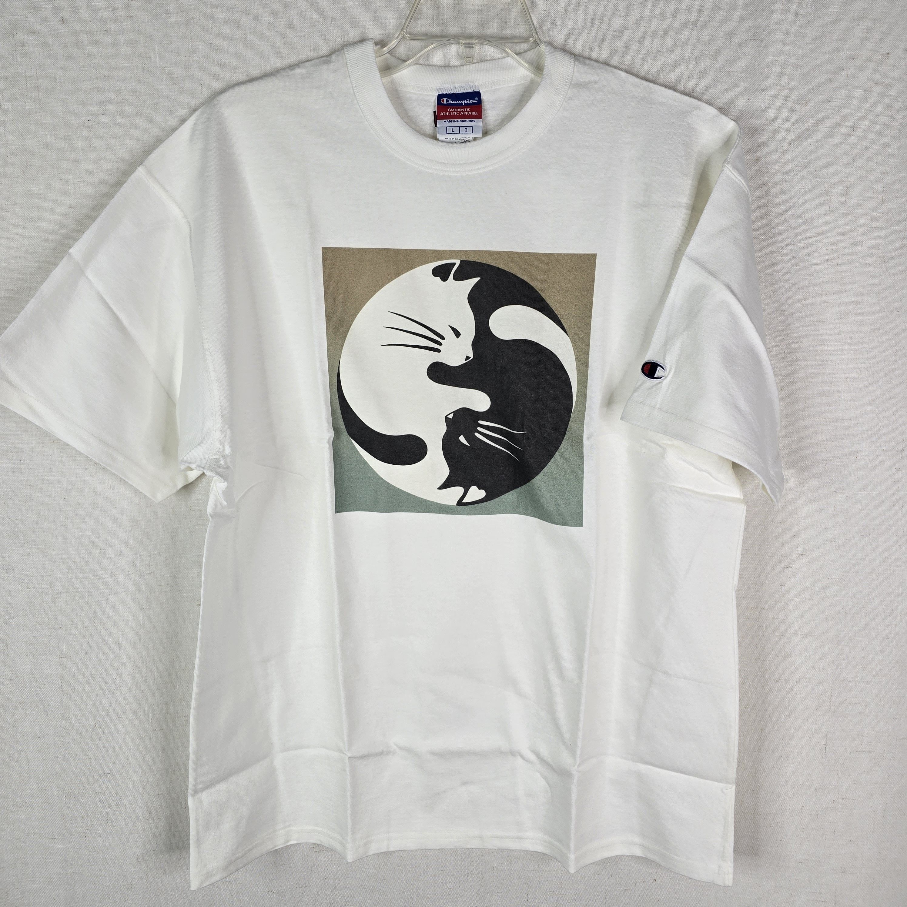 CLOT × Champion New Champion × Clot Mens Large Ying Yang Cat White Tshirt Size US L / EU 52-54 / 3 - 1 Thumbnail