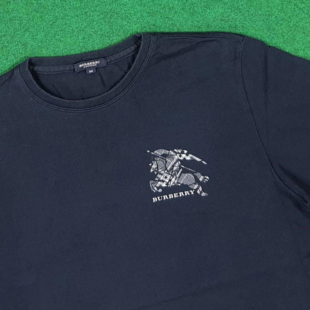 Burberry Vintage Burberry Nova Check Equestrian Knight Tshirt C285N54 Size US M / EU 48-50 / 2 - 2 Thumbnail