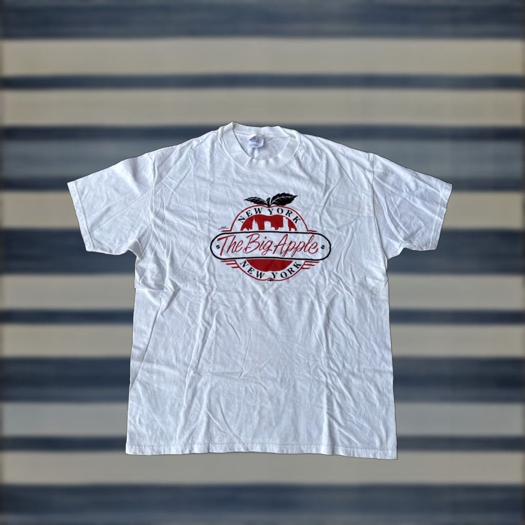 Hanes VINTAGE 90s New York The Big Apple Skyline Tourist T-Shirt XL Size US XL / EU 56 / 4 - 1 Thumbnail