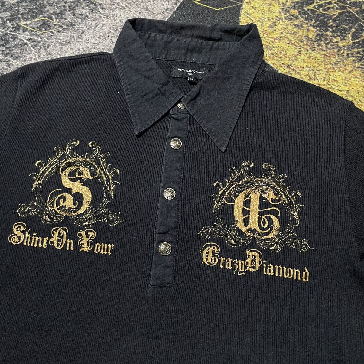 In The Attic × Japanese Brand × Share Spirit Homme ⚡️Archive⚡️- InTheAttic Homme Poem Backhits Polo Shirt Size US M / EU 48-50 / 2 - 3 Thumbnail
