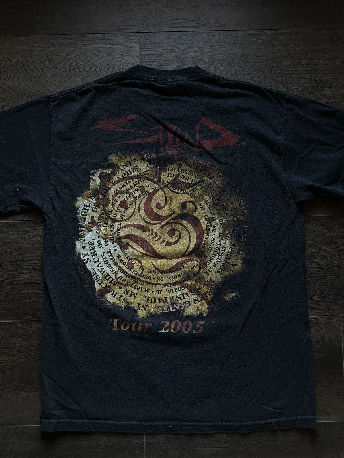 Band Tees 2005-2006 Tour Staind Chapter V and The Singles Size US M / EU 48-50 / 2 - 7 Thumbnail