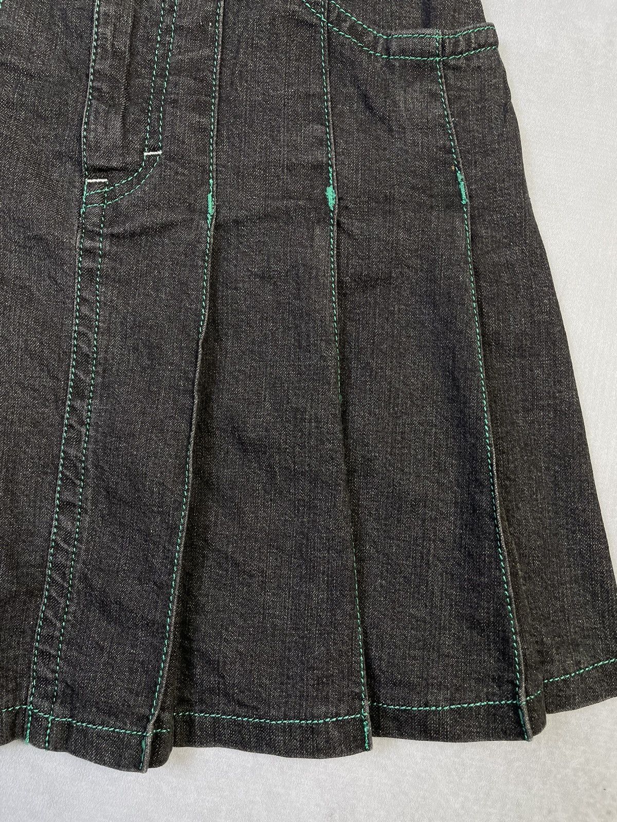 Angel Blue 2000s Angel Blue Suspender Pleated Denim Skirt Size 25" / US 0 / IT 36 - 5 Thumbnail