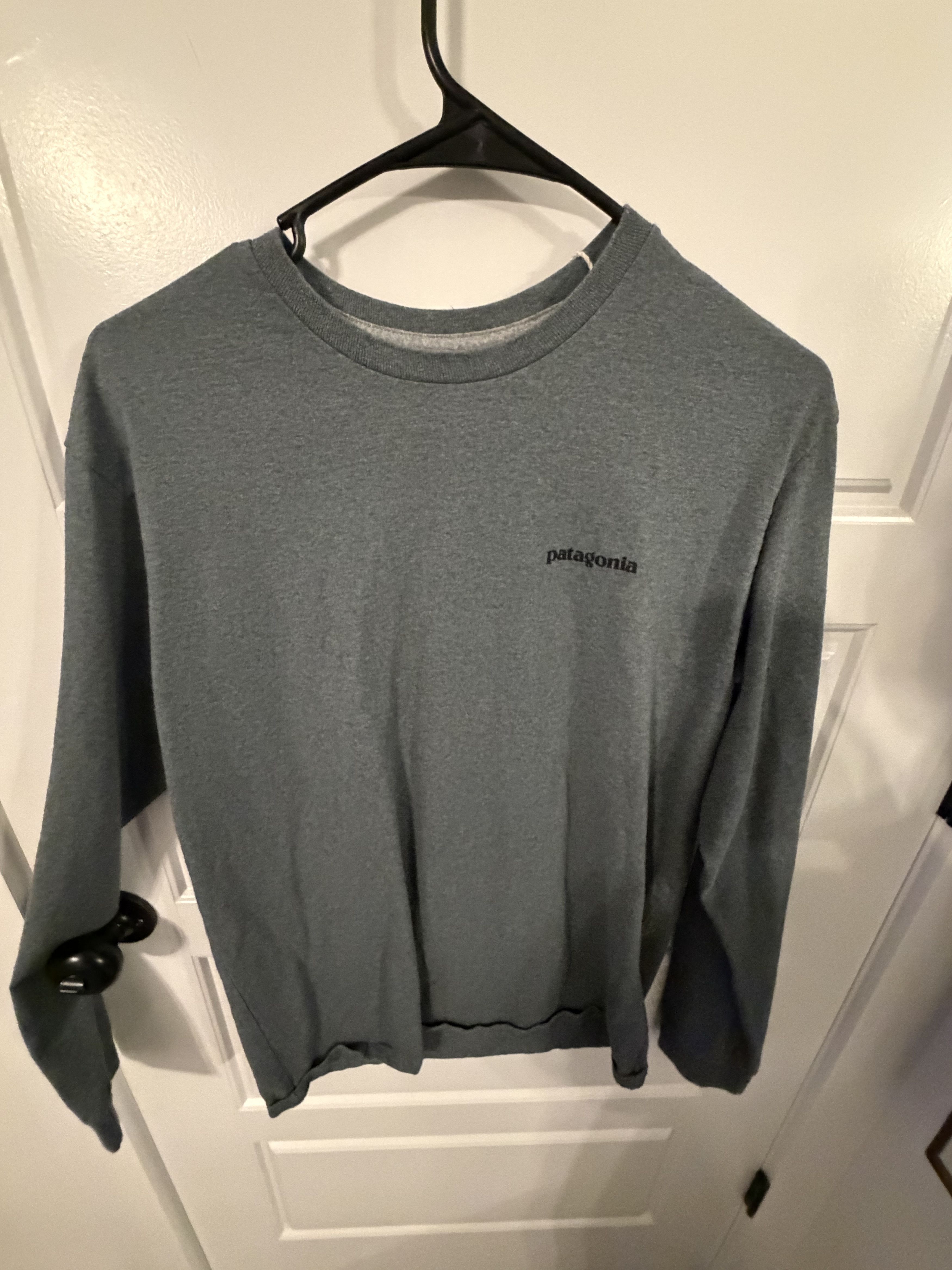 Grey Pantagonia Long Sleeve