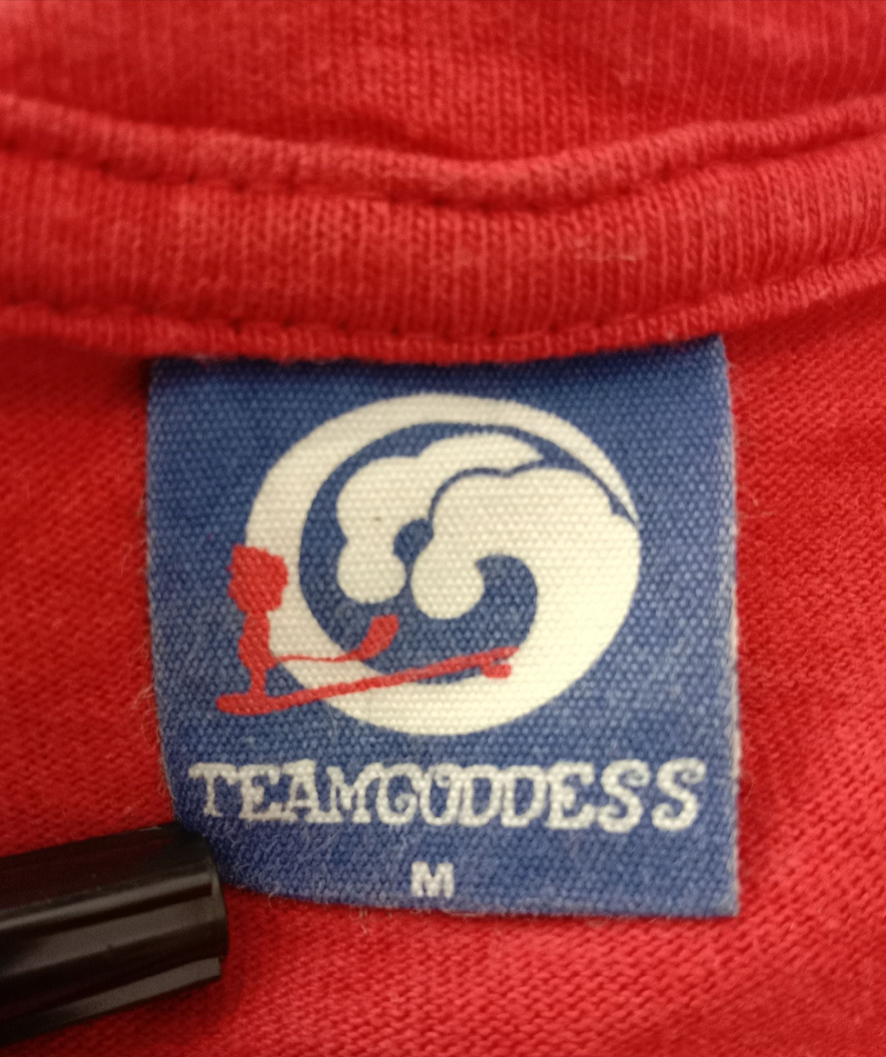 Japanese Brand Vintage Team Goddess Surf Of Zipang Big Logo T Shirt Size US M / EU 48-50 / 2 - 6 Thumbnail