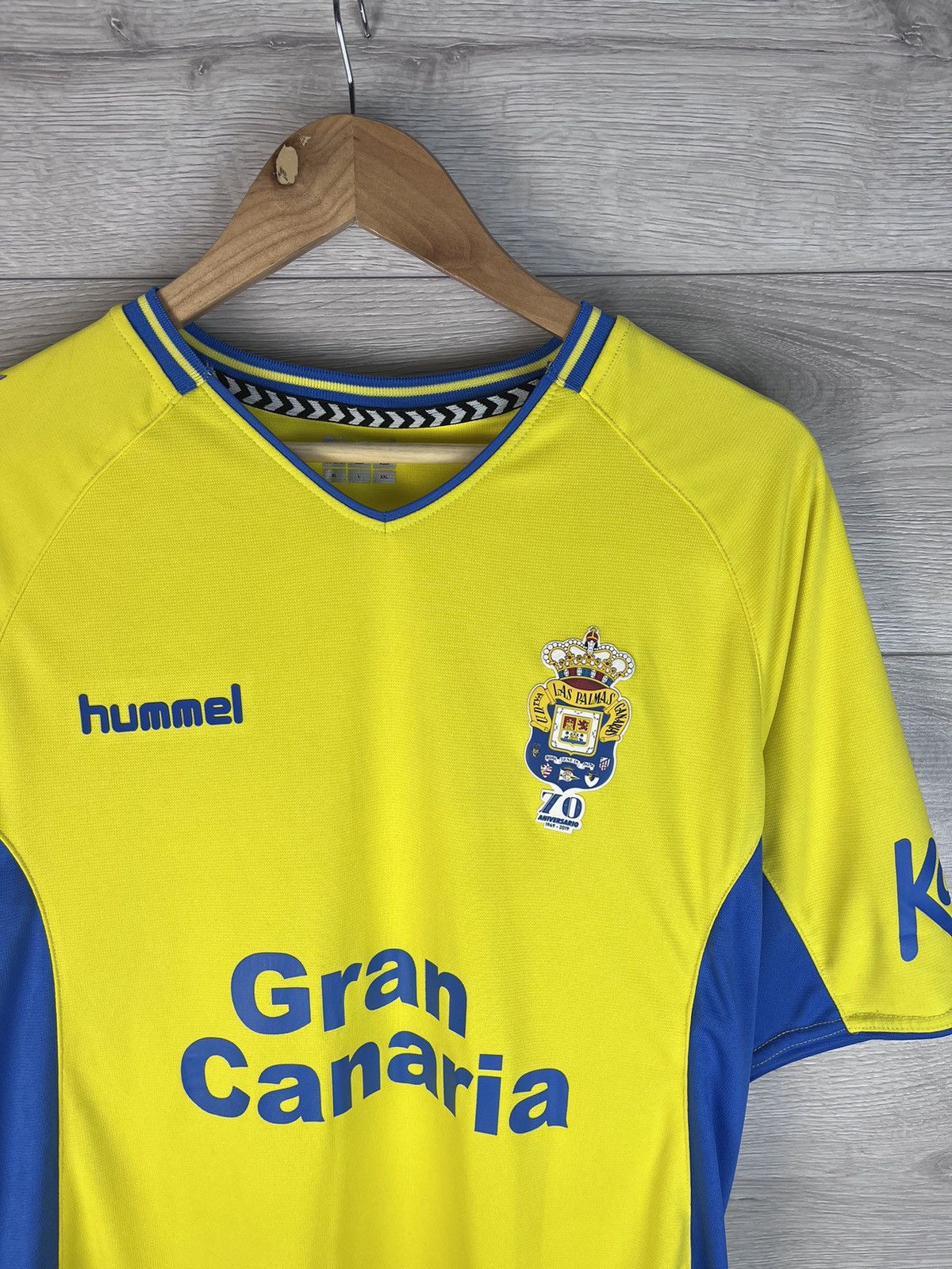 Hummel Men’s football t-shirt Las Palmas size L Hummel Laliga Size US L / EU 52-54 / 3 - 4 Thumbnail
