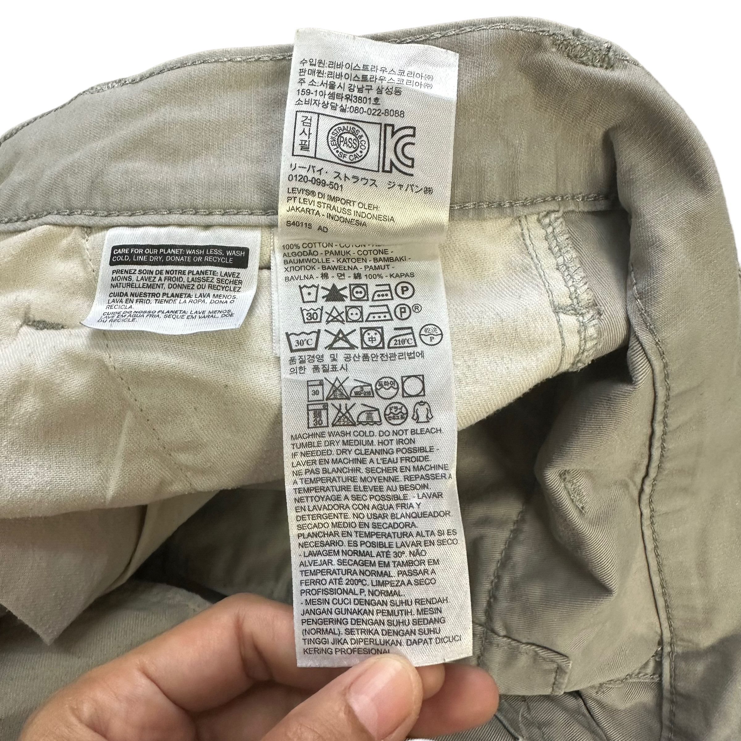 Levi's LEVIS CARGO SHORTS PANT #8517-012 Size US 36 / EU 52 - 8 Thumbnail