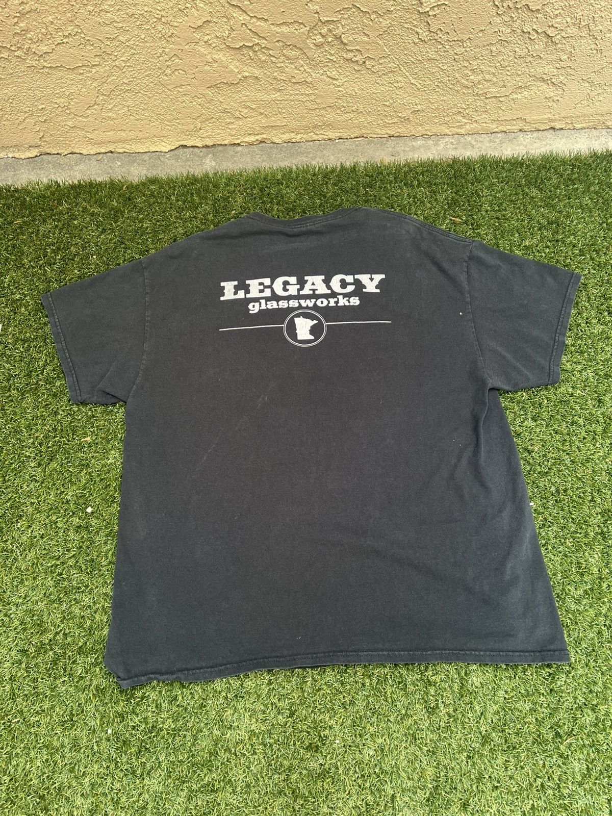 Vintage VTG 00’s / Y2K Legacy Glassworks Faded Black Tee Size US XL / EU 56 / 4 - 3 Thumbnail