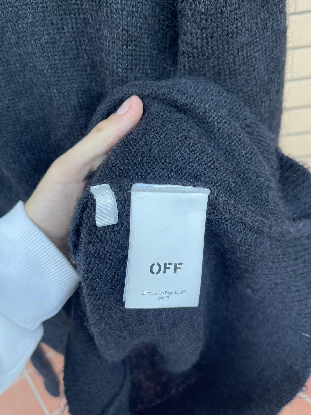 Off-White Maglione nero in mohair Off-White originale Size US M / EU 48-50 / 2 - 6 Thumbnail