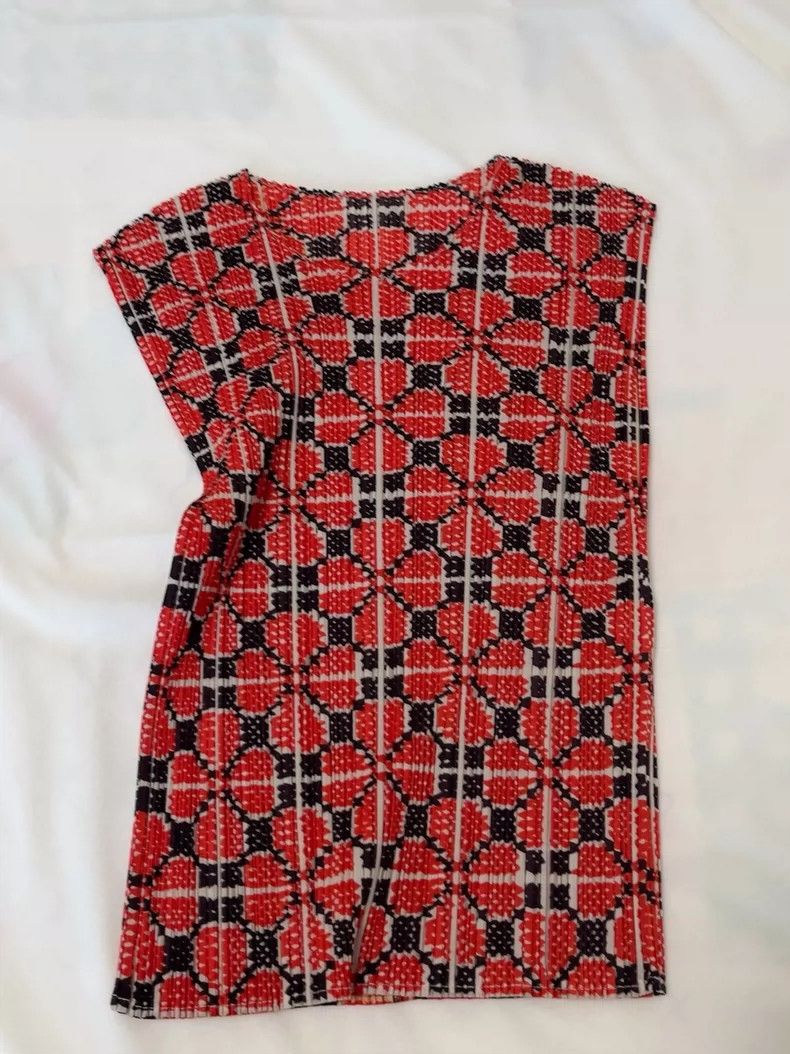 Issey Miyake issey miyake Four-leaf clover short-sleeved Size M / US 6-8 / IT 42-44 - 1 Thumbnail