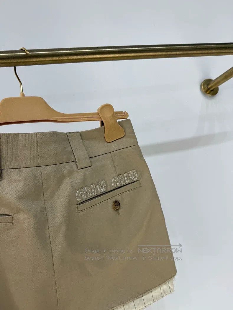 Miu Miu Miu Miu 36 Short skirt with khaki letters and low waist Size 35" - 3 Thumbnail