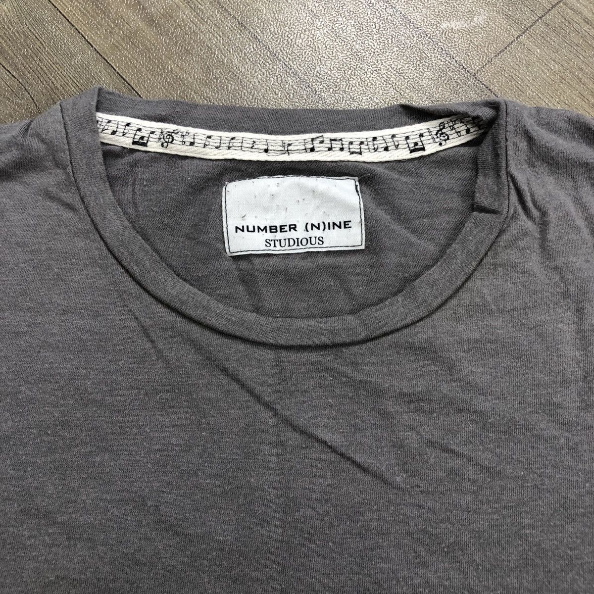 Number (N)ine 2000s Number (N)ine Studious Basic Gray Tshirt Size US S / EU 44-46 / 1 - 3 Thumbnail