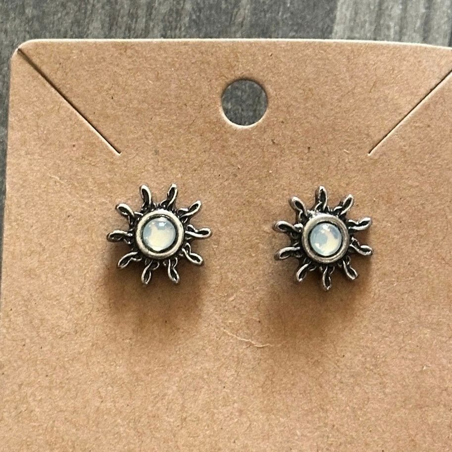 Other silver gray sun stud earrings Size ONE SIZE - 2 Thumbnail