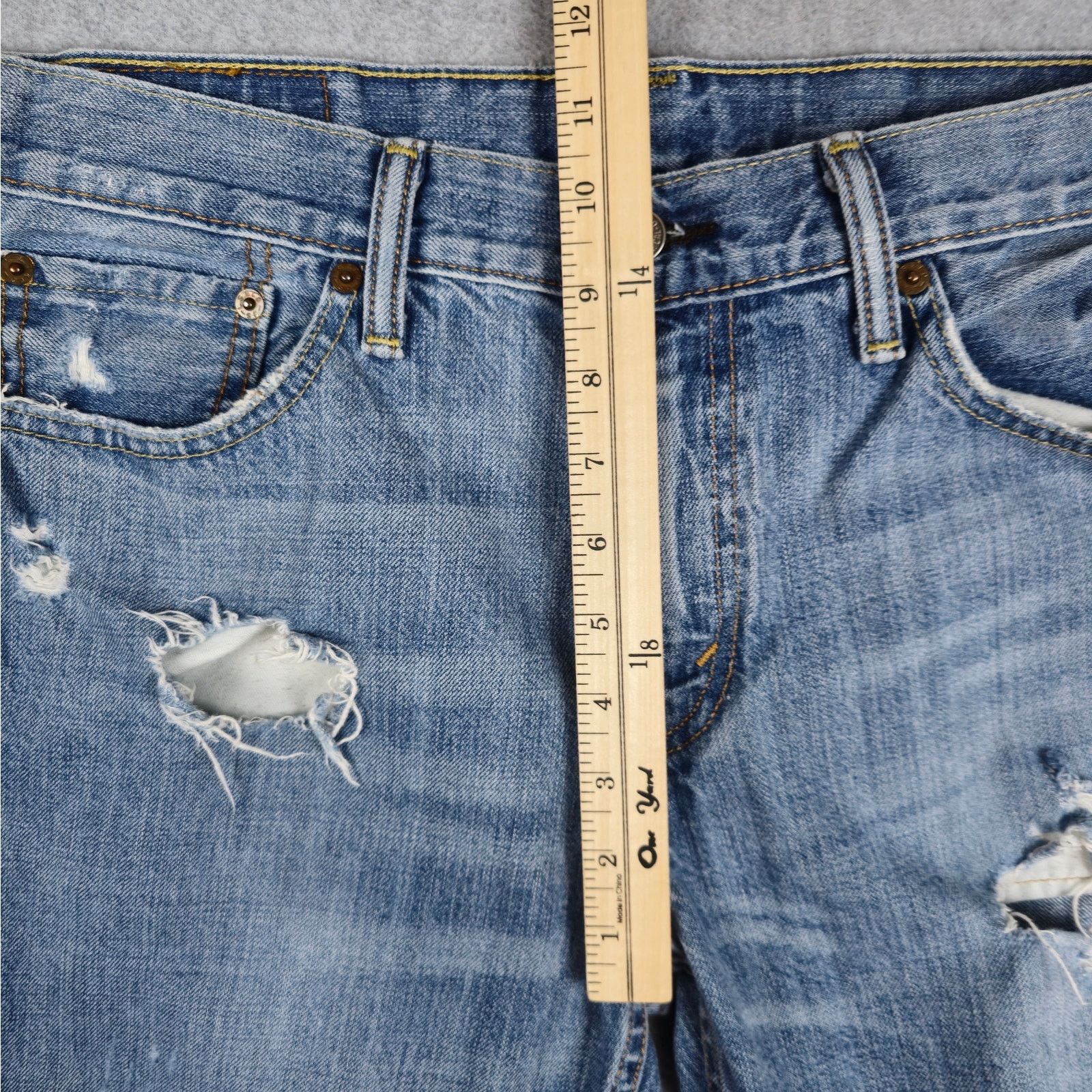 Levi's Levi's Mens 33x34 Straight Leg Distressed Jeans Size US 33 - 15 Thumbnail