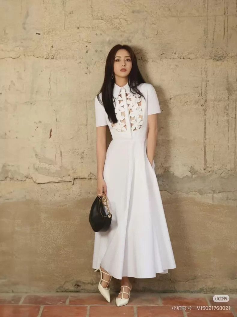 Valentino Valentino Openwork French elegant white maxi dress Size S / US 4 / IT 40 - 7 Thumbnail