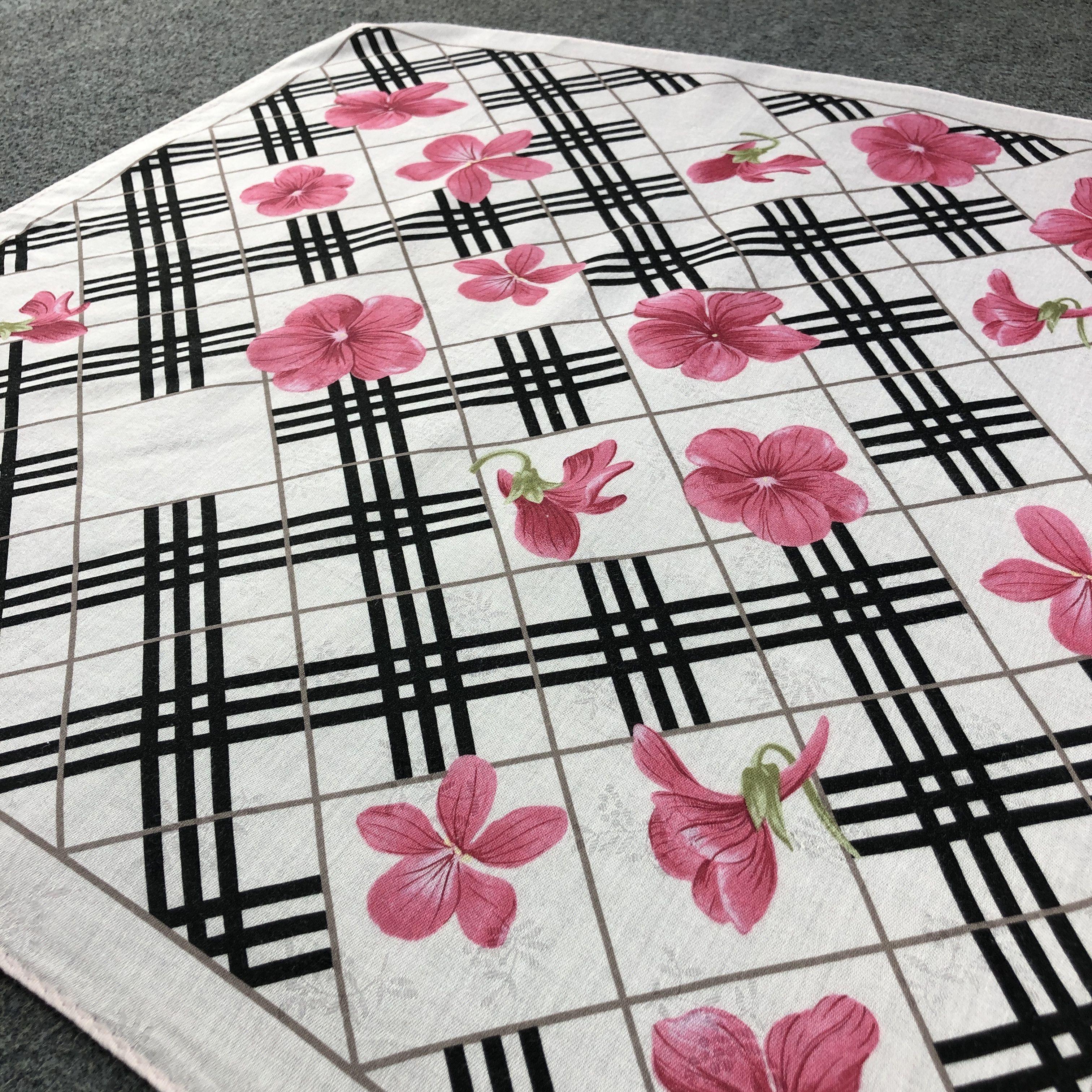 Burberry Burberry Handkerchief Neckerchief Bandana H2764 Size ONE SIZE - 3 Thumbnail