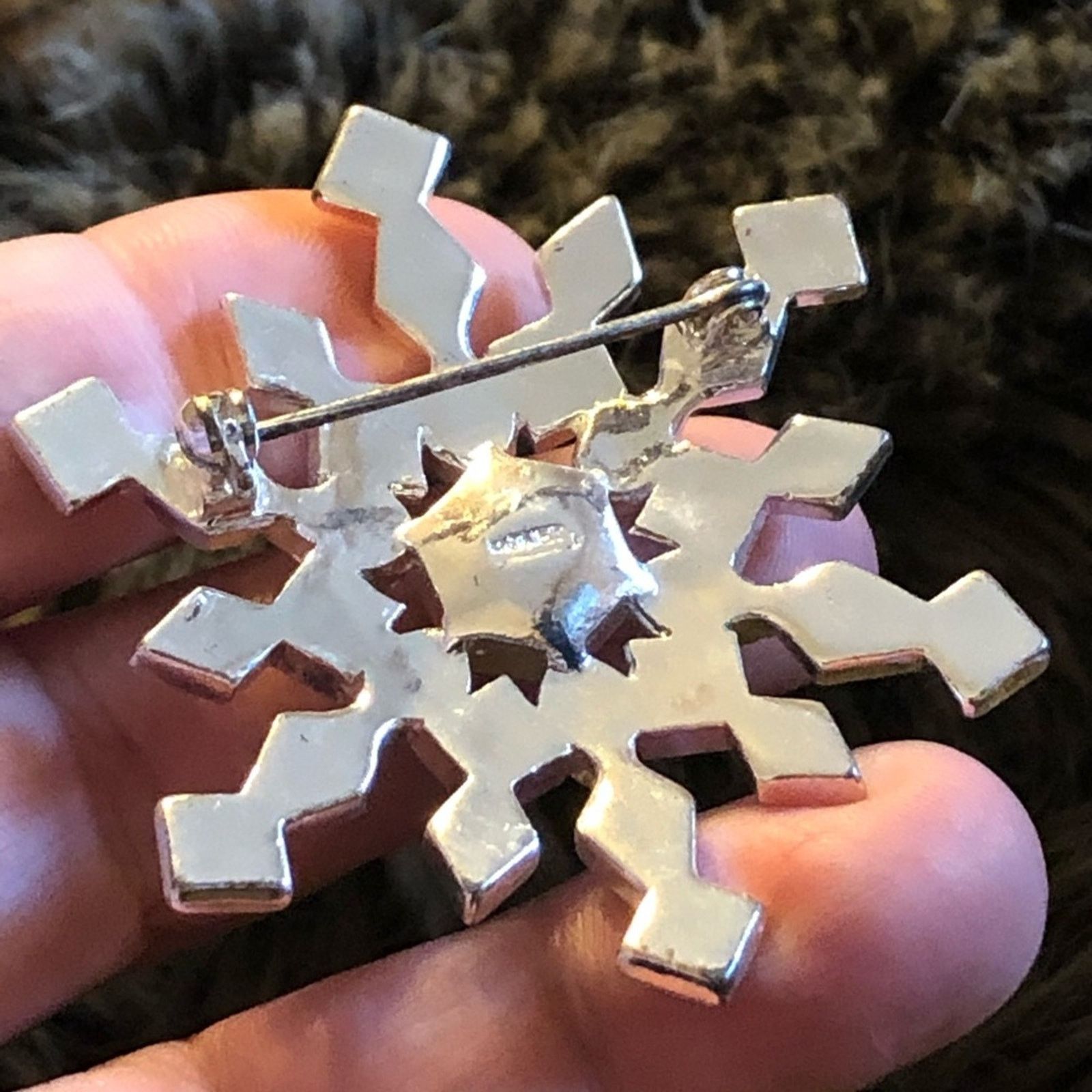 Monet Vintage Monet starburst ice snowflake brooch Size ONE SIZE - 5 Thumbnail