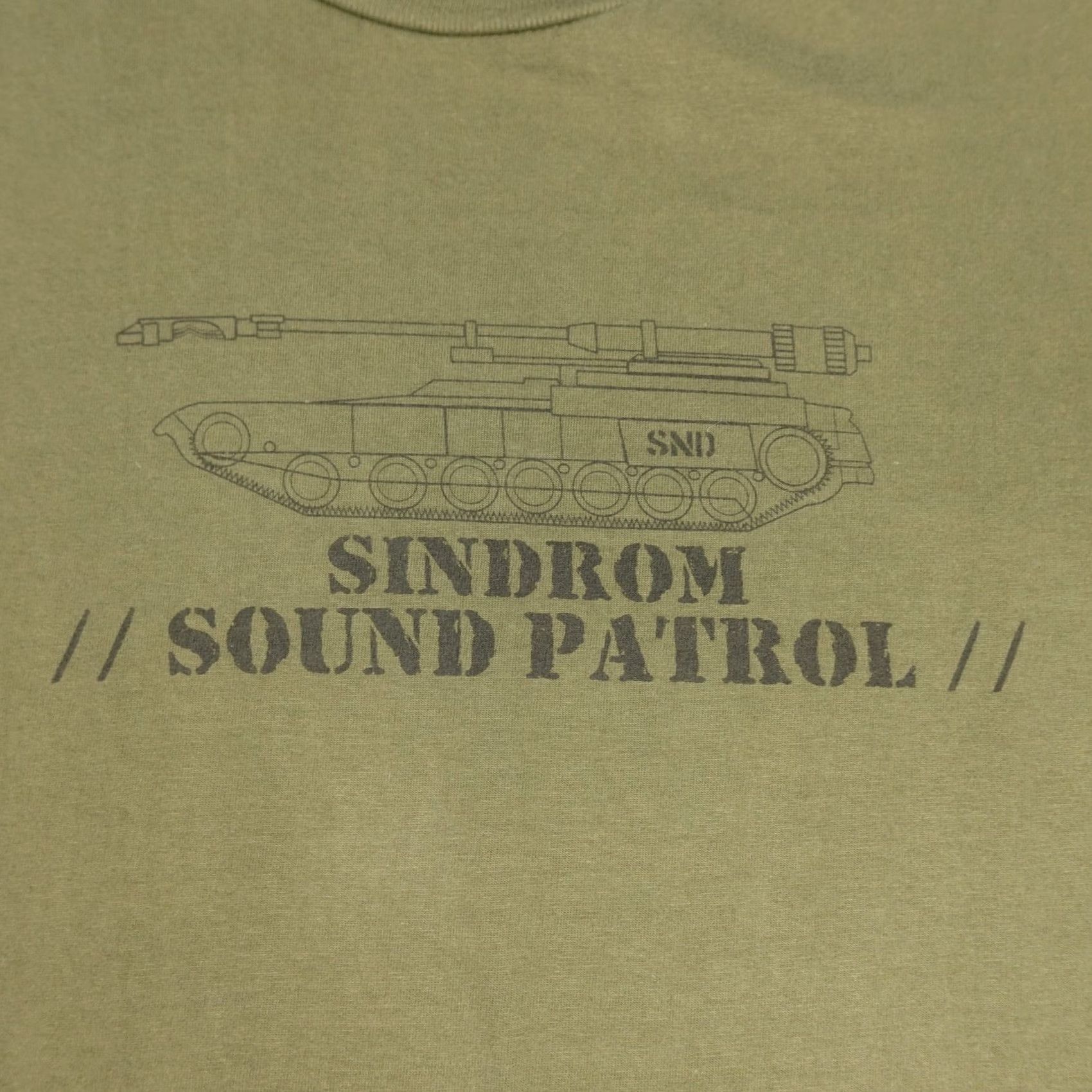 Vintage VINTAGE SINDROM Shirt Mens 2XL Green Military Army Tank Graphic Shirt Size US XXL / EU 58 / 5 - 4 Thumbnail