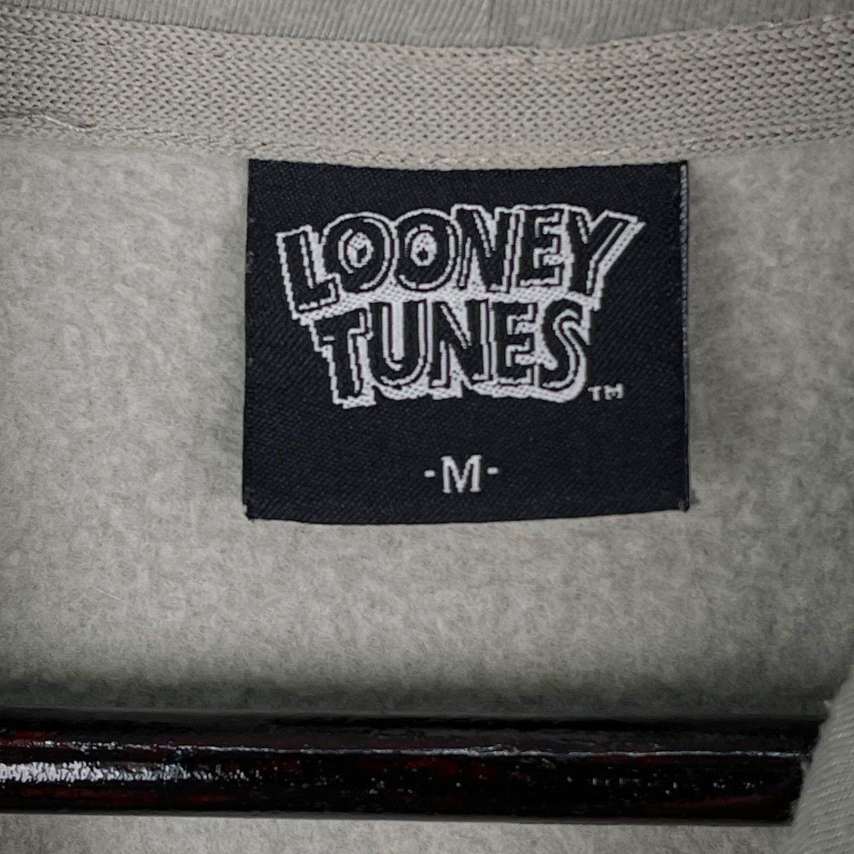 Disney × Vintage Vintage Looney Tunes Daffy Ducks & Bugs Bunny Hoodie Size US M / EU 48-50 / 2 - 6 Thumbnail
