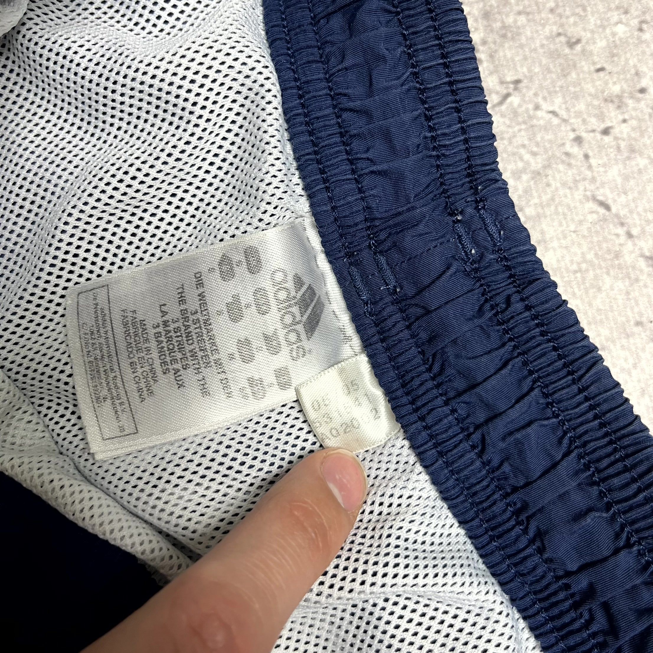 Adidas Y2K Adidas Navy Blue Shorts Striped Cargo Pocket Size S Size US 31 - 7 Thumbnail