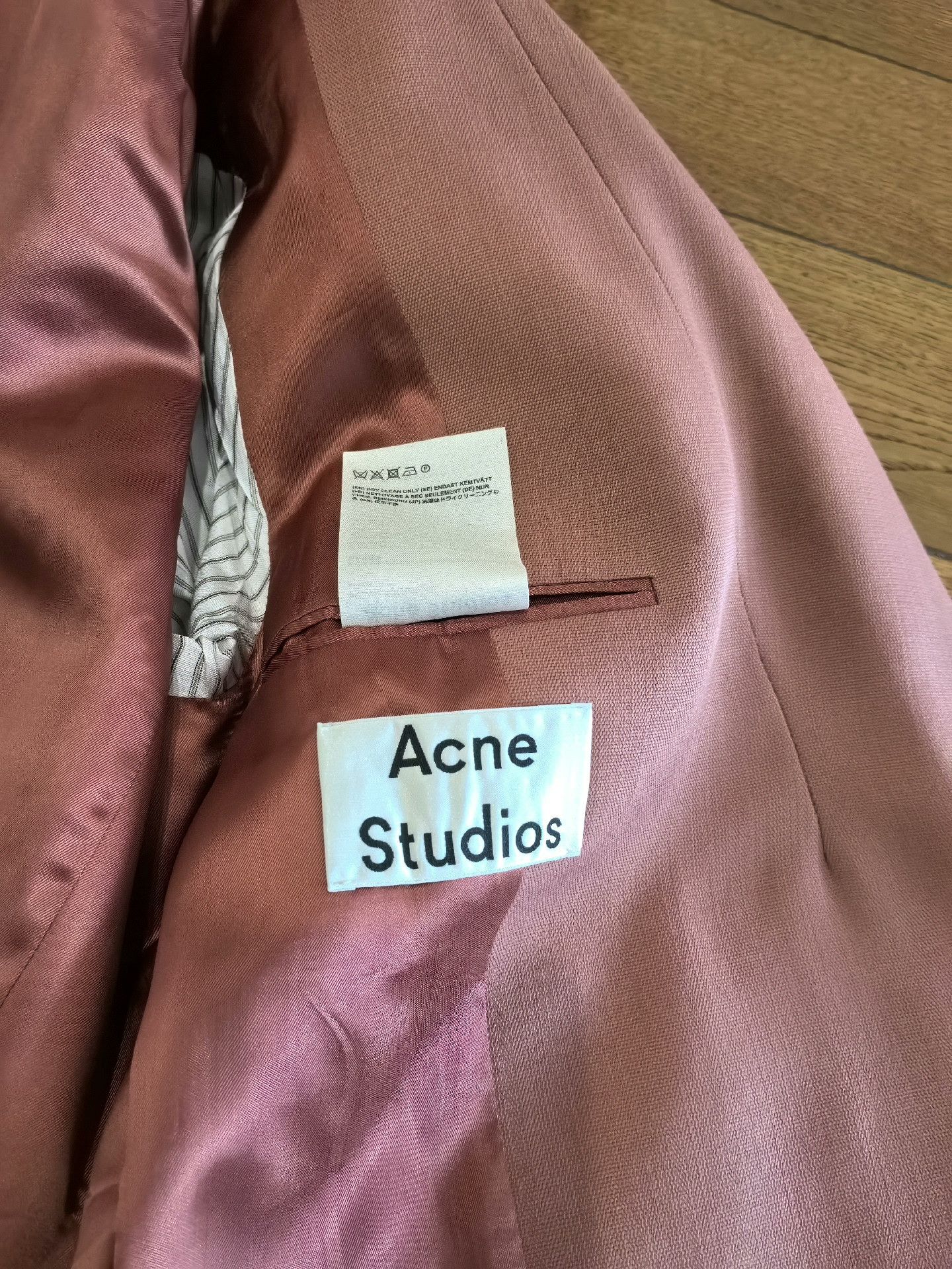 Acne Studios acne studios Salmon suit 2501-Nextarrow Size US S / EU 44-46 / 1 - 3 Thumbnail