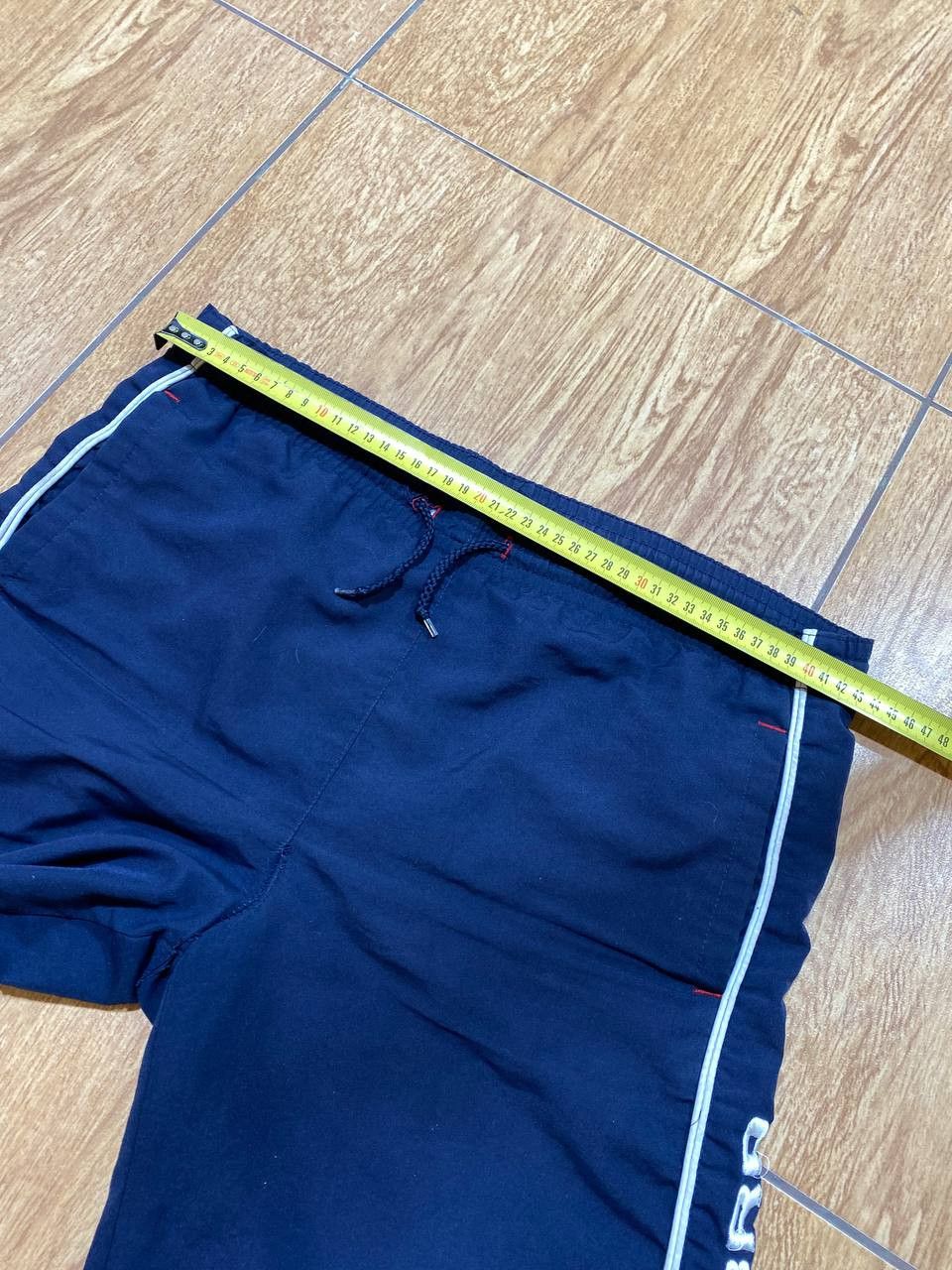 Umbro Vintage Umbro Nylon Shorts big logo Size US 32 / EU 48 - 3 Thumbnail