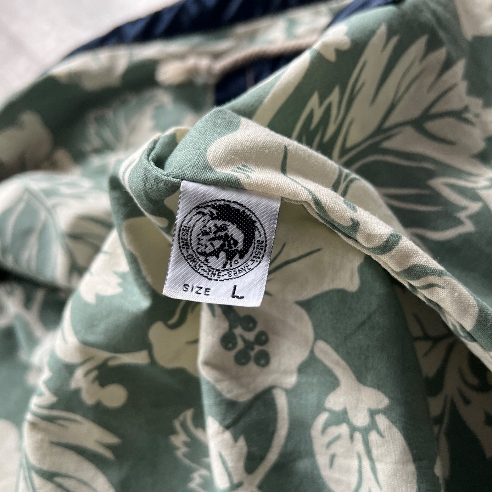 Diesel Diesel Vintage Waikiki Wonder Wear Navy Hooded Jacket Made i Size US L / EU 52-54 / 3 - 10 Thumbnail