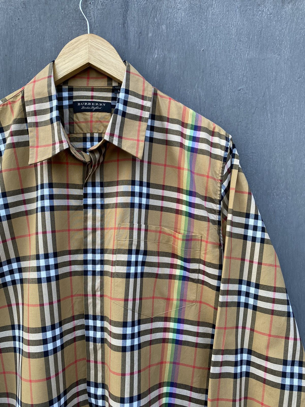 Burberry Burberry Rainbow Nova check shirt size L Size US L / EU 52-54 / 3 - 2 Thumbnail