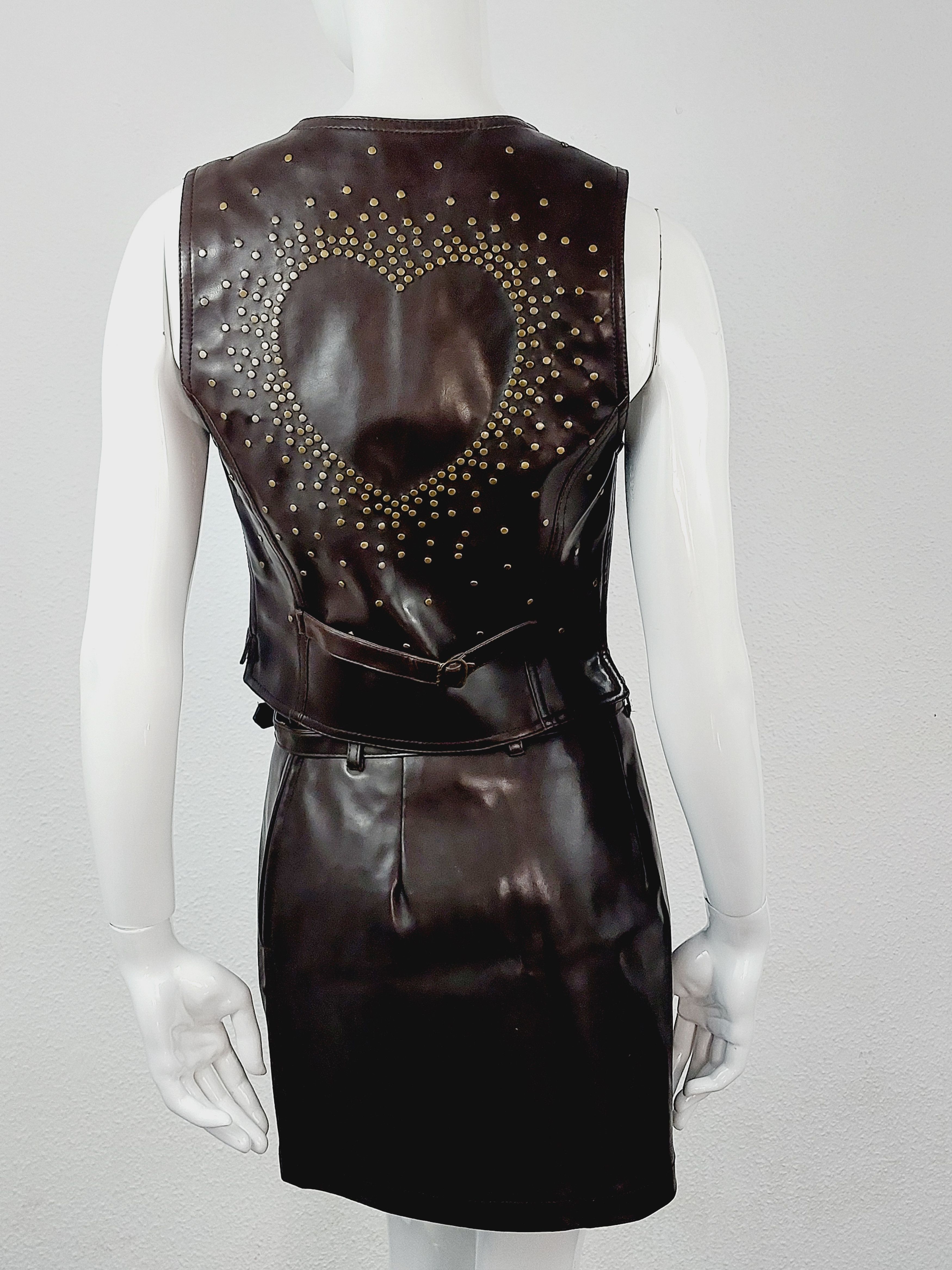 Moschino Moschino Studded Heart Vinyl Bella Hadid Vest Skirt Set Size M / US 6-8 / IT 42-44 - 14 Thumbnail