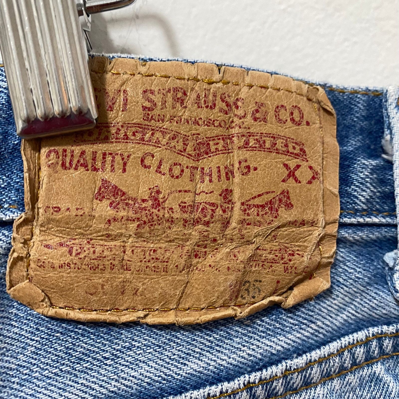 Levi's × Vintage Vintage Levi's 501 Button Fly Denim Jeans Size US 32 / EU 48 - 6 Thumbnail