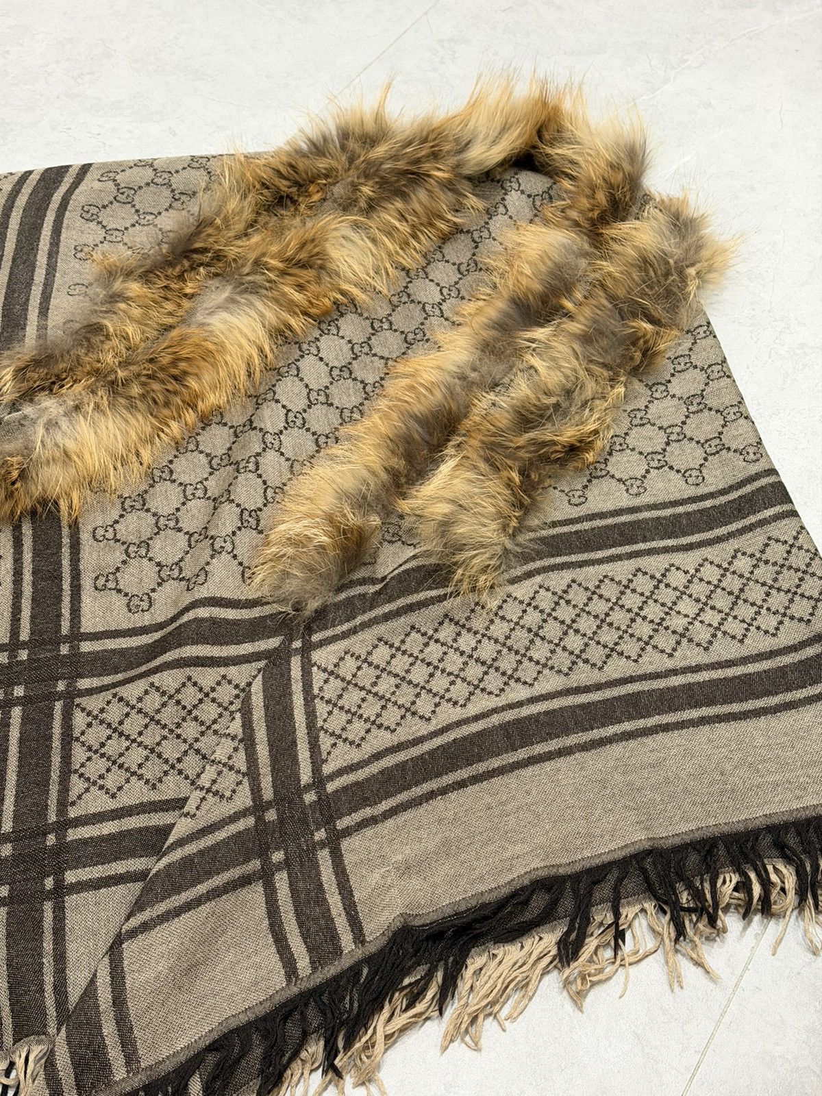 Gucci GUCCI FW 2007 Fur Monogram Wool/Silk Scarf Frida Giannini Size ONE SIZE - 9 Thumbnail