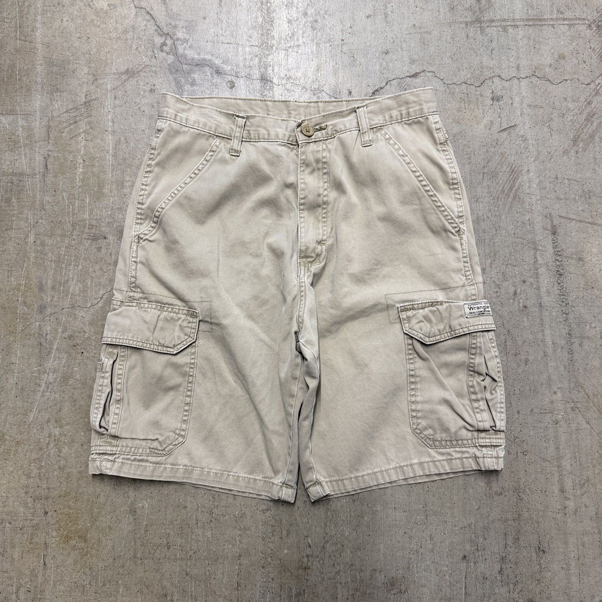 Wrangler Wrangler Baggy Wide Leg Cargo Cream Skater Shorts Mens W30 Size US 30 / EU 46 - 2 Thumbnail