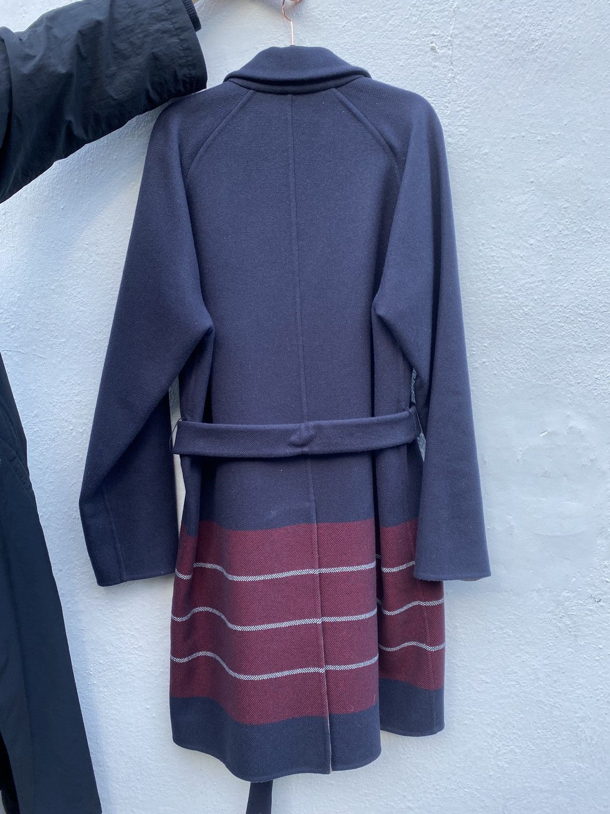 Louis Vuitton Navy wool and cashmere coat Size US M / EU 48-50 / 2 - 8 Thumbnail