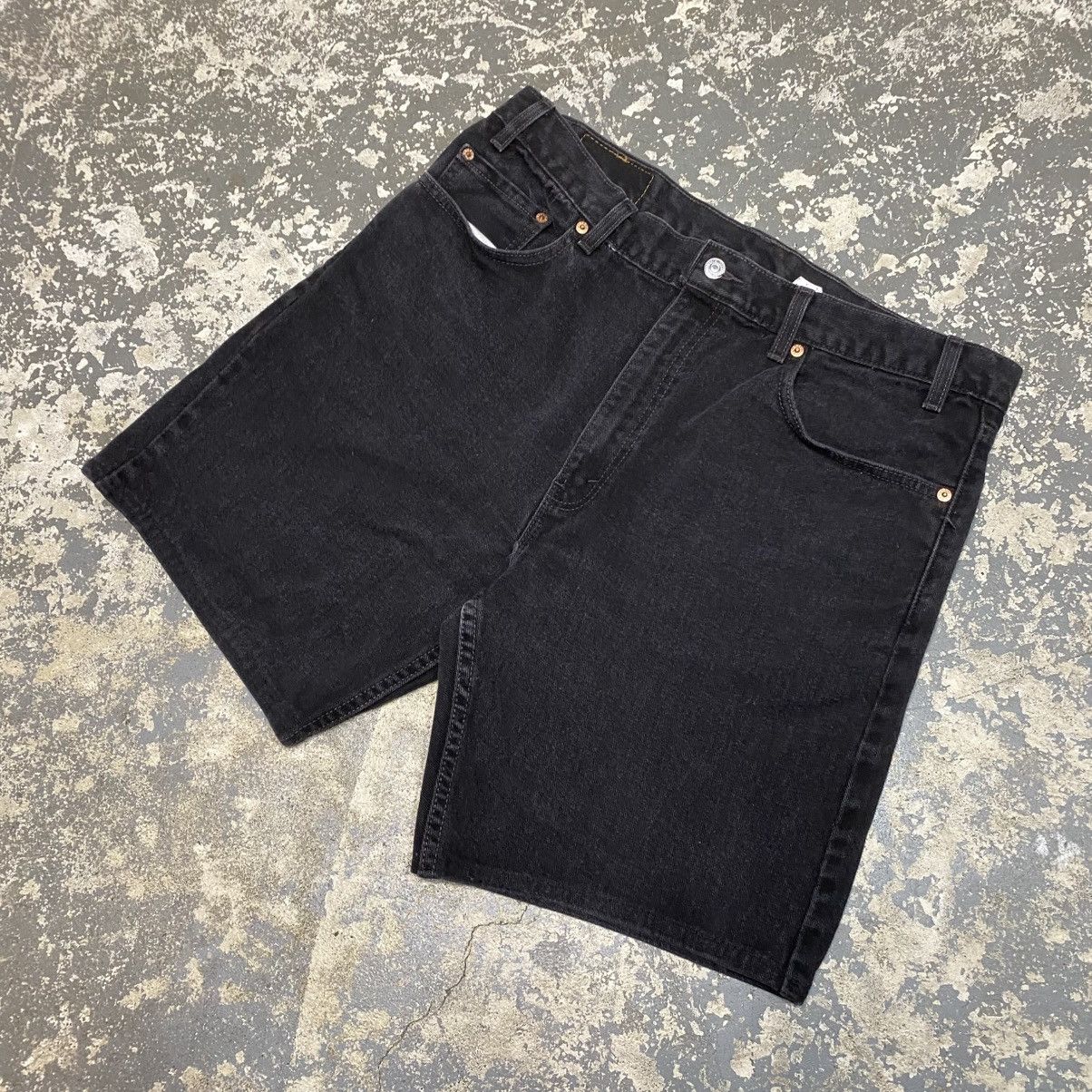 Levi's × Vintage Vintage Levi’s 505 Black Denim Jean Shorts Jorts 90s Size US 37 - 7 Thumbnail