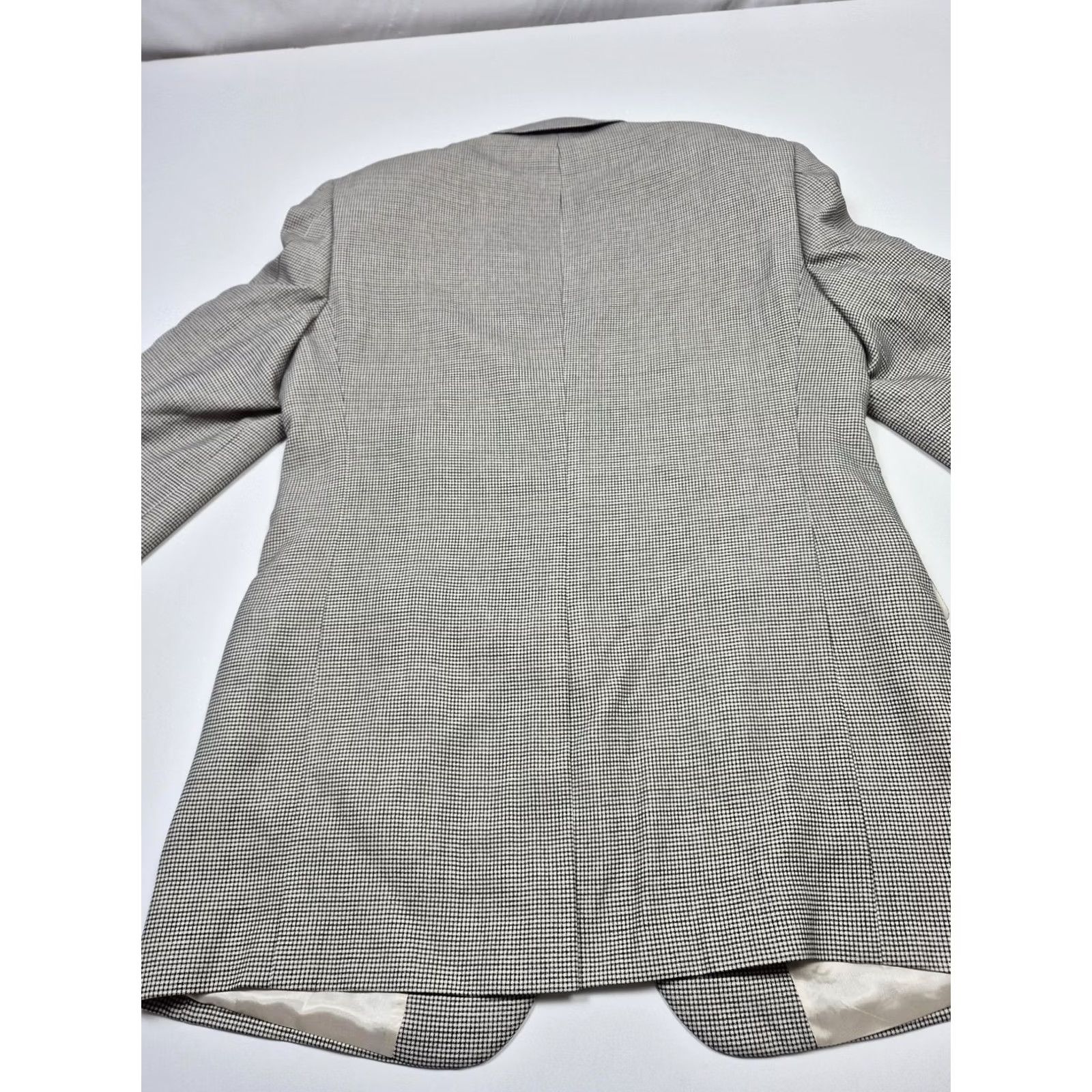 Vintage Haspel Mens 40L Gray Silk Sport Coat 2 Button Classic Single-Breasted Check NWT Jacket Coat Blazer Men’s Spring Wedding Business Casual Vintage No Size 40R - 6 Thumbnail