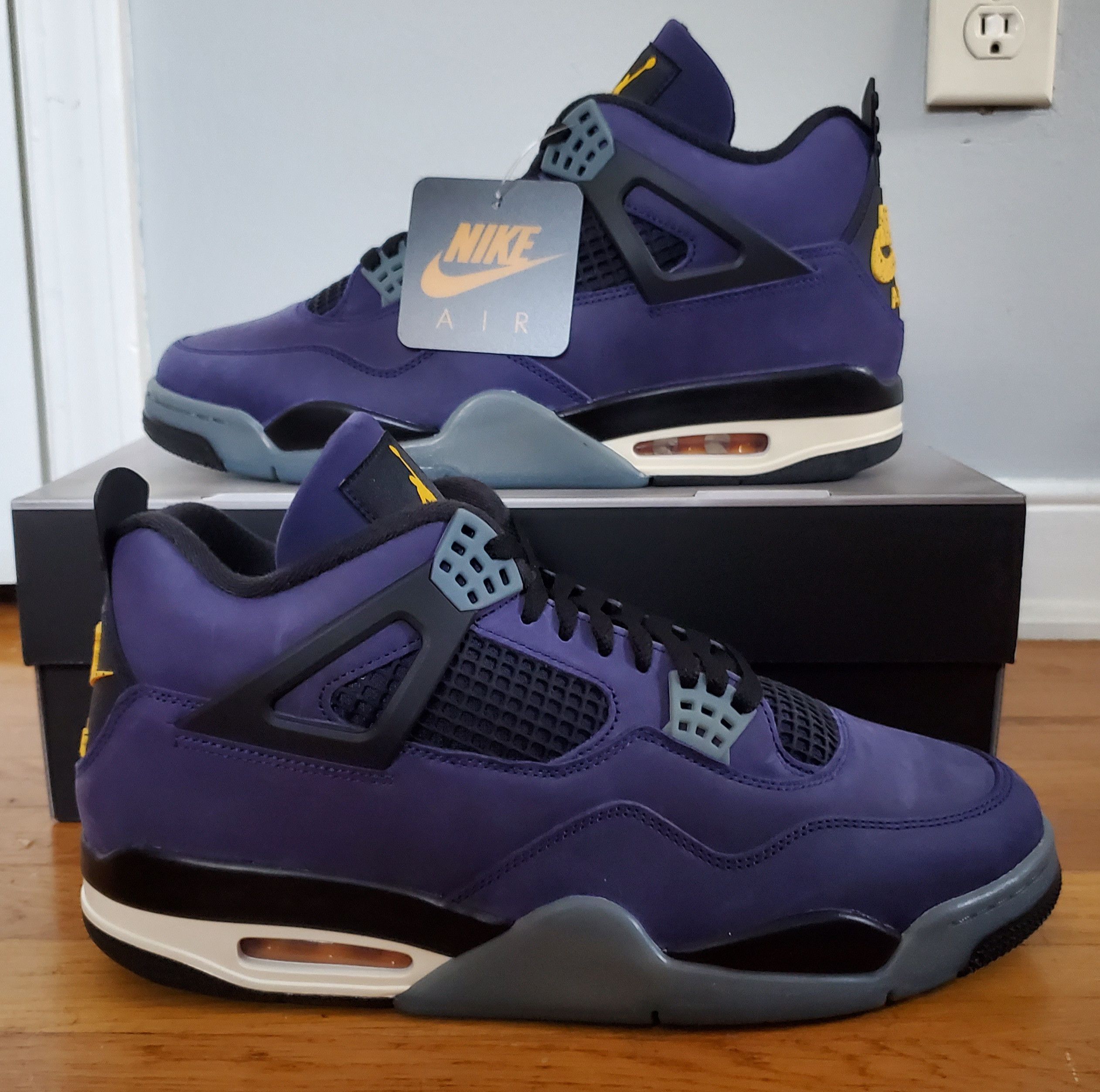 Jordan Brand Nike Air Jordan 4 Retro 'Lakers' Size US 12.5 / EU 45-46 - 2 Thumbnail