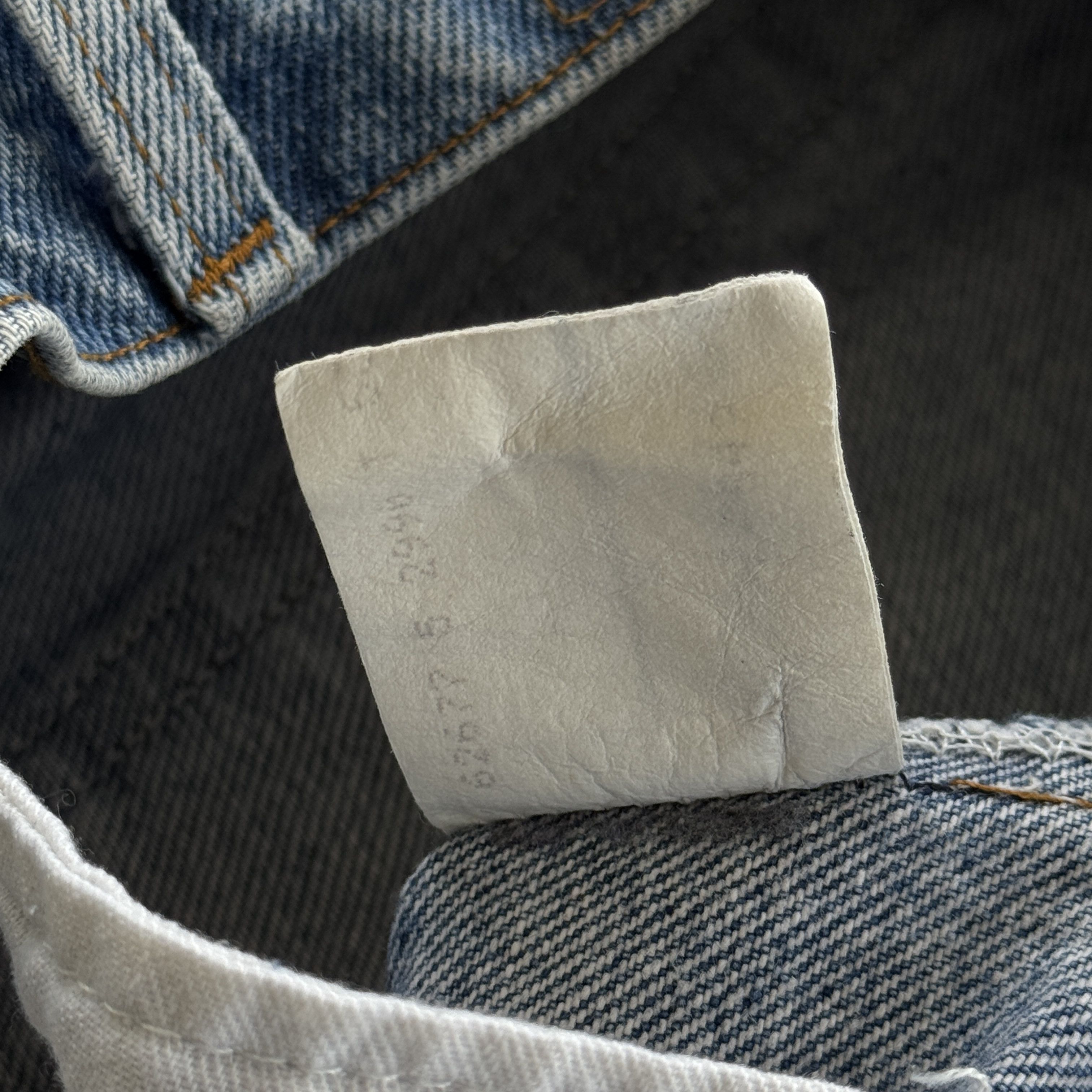 Levi's Vintage Levi’s 501 Straight Leg Denim Jeans Blue Made USA Size US 38 / EU 54 - 8 Thumbnail