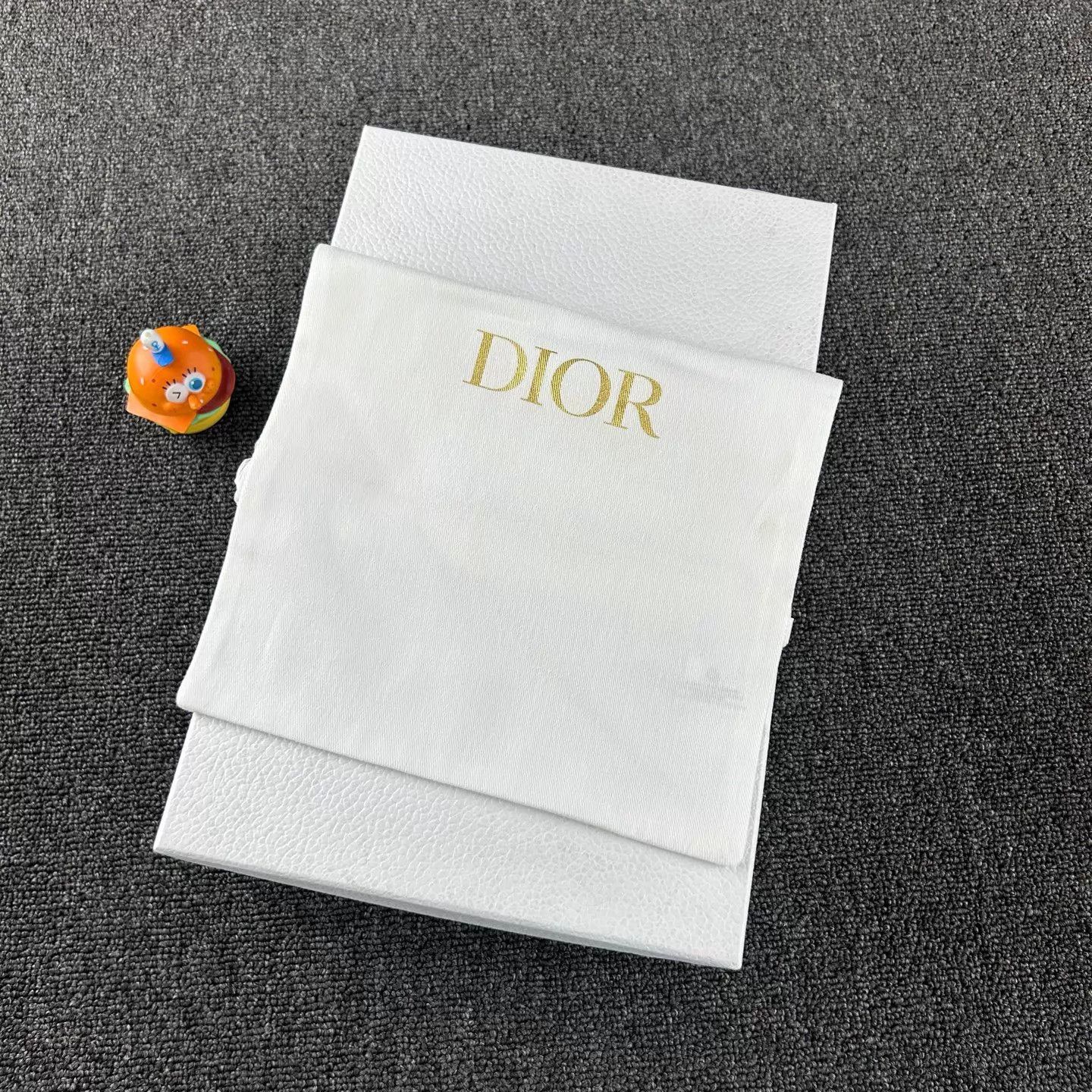 Dior Dior White Star Shearling Lining Slide 38.5 HB6516 Size US 8 / IT 38 - 8 Thumbnail