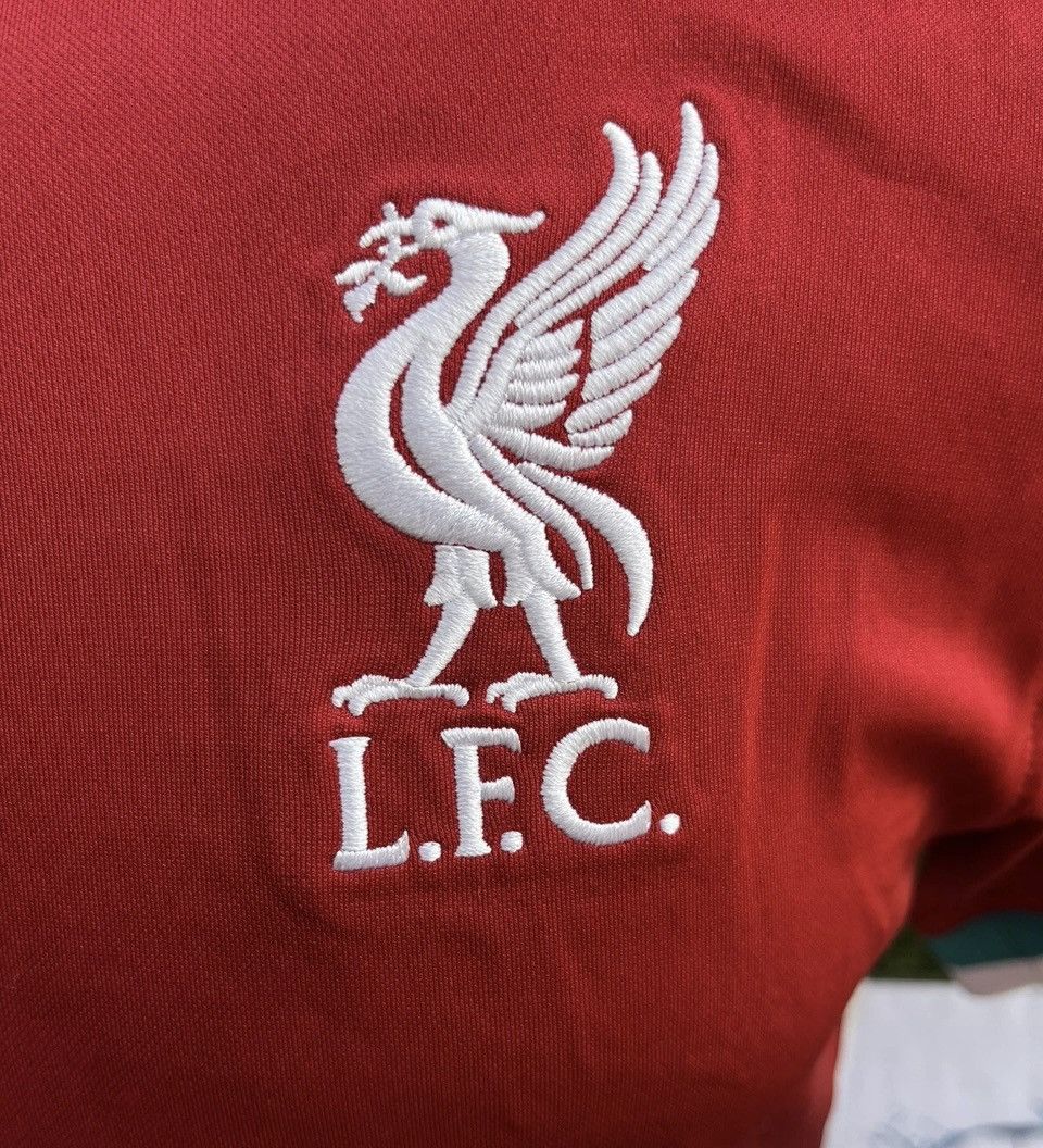 Nike Liverpool jersey salah Size US S / EU 44-46 / 1 - 8 Thumbnail