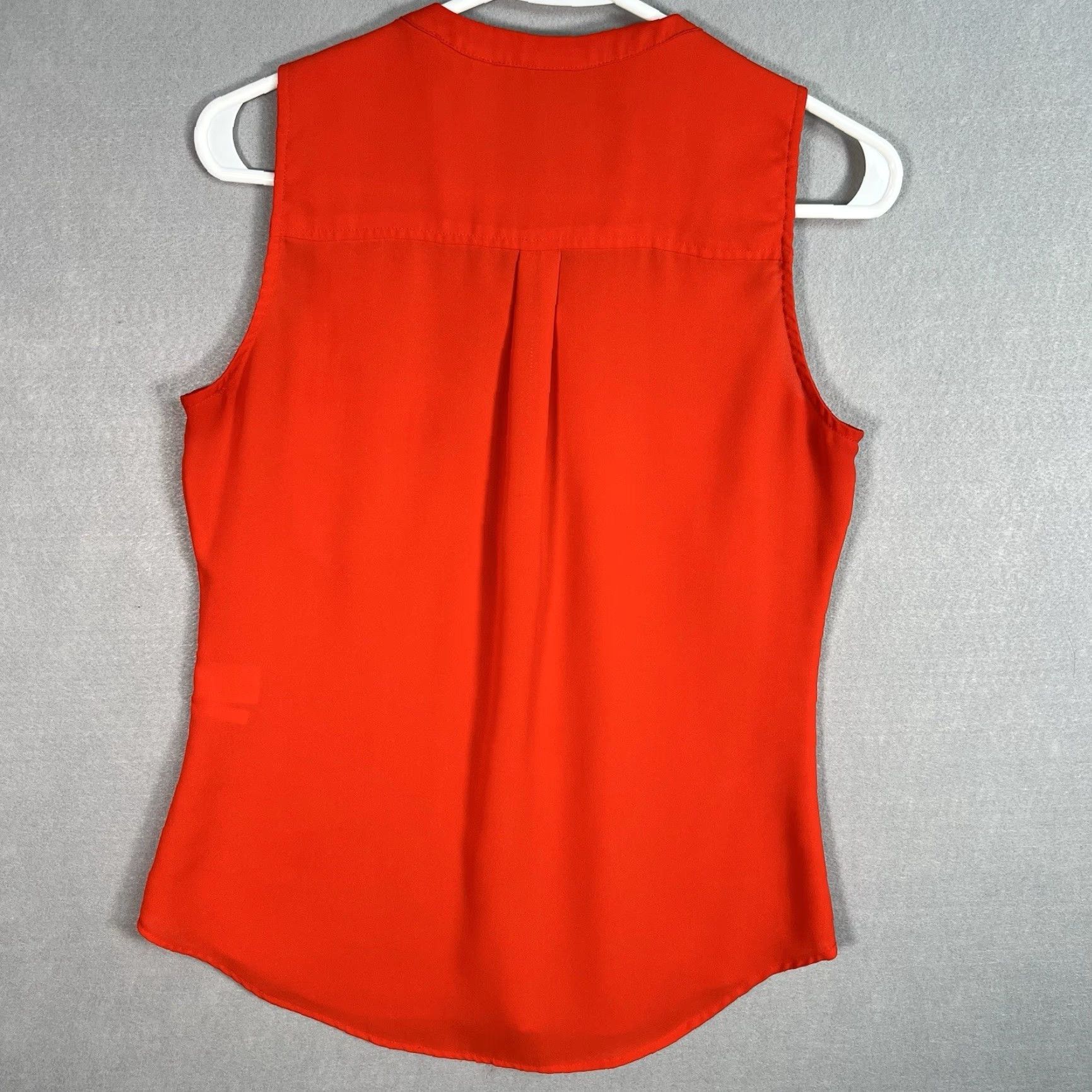 Vintage SOHO New York & Company Sleeveless Red Zip Blouse XS Womens Blouse Zip V-Neck Size XS / US 0-2 / IT 36-38 - 6 Thumbnail