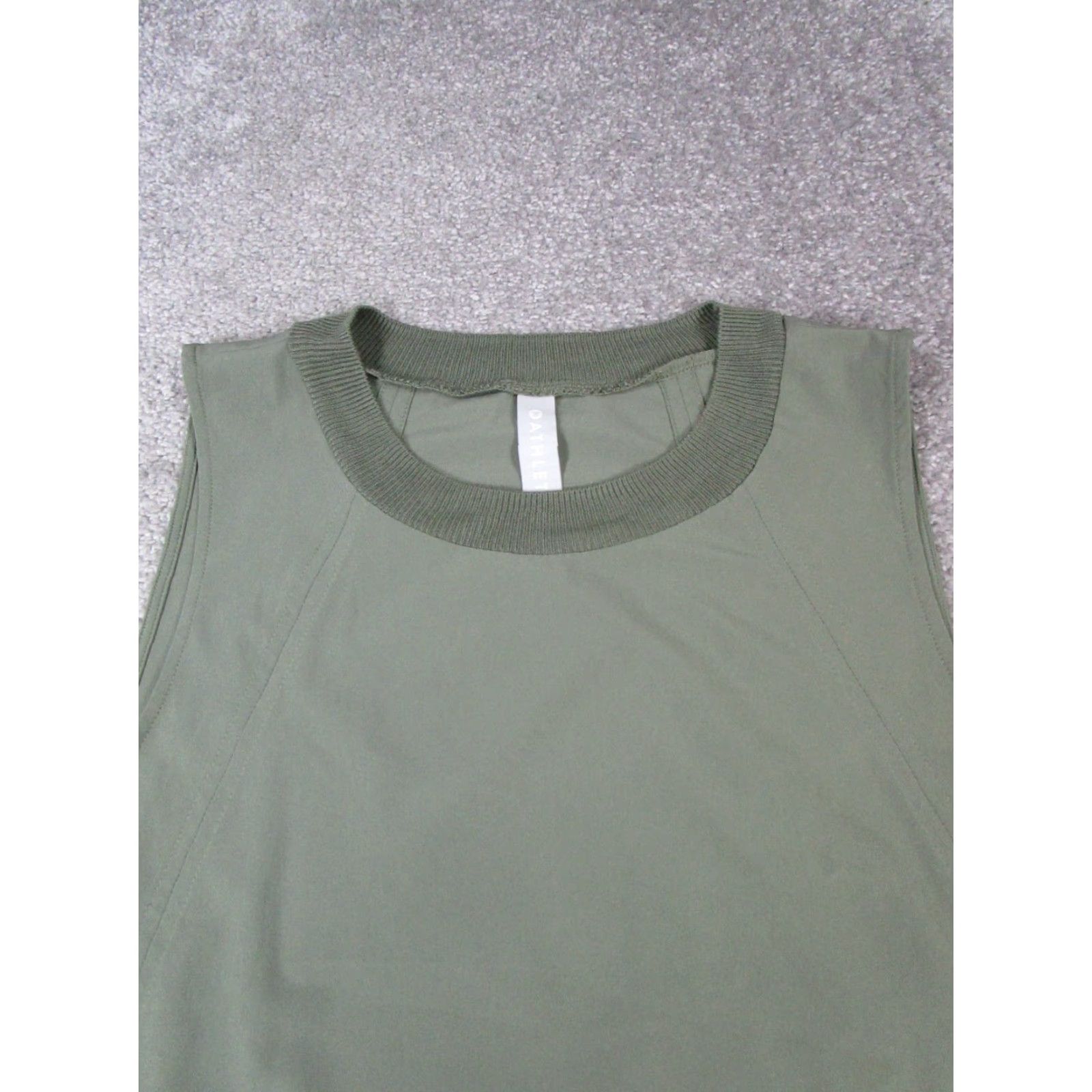 Athleta Athleta Tank Top Womens Small Green Yoga Pullover Size S / US 4 / IT 40 - 2 Thumbnail
