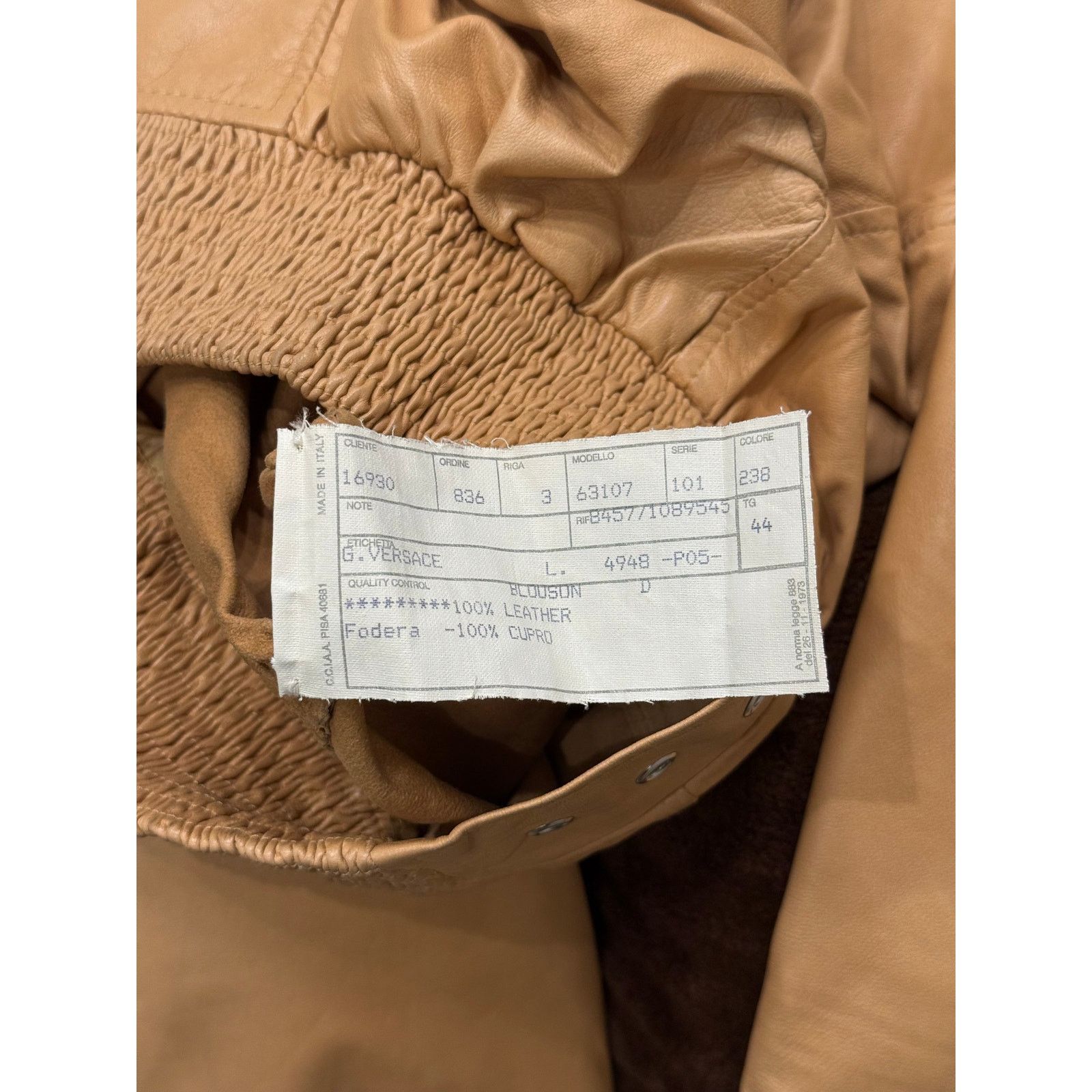 Versace 2000s Gianni Versace cropped leather bomber jacket Size US S / EU 44-46 / 1 - 7 Thumbnail