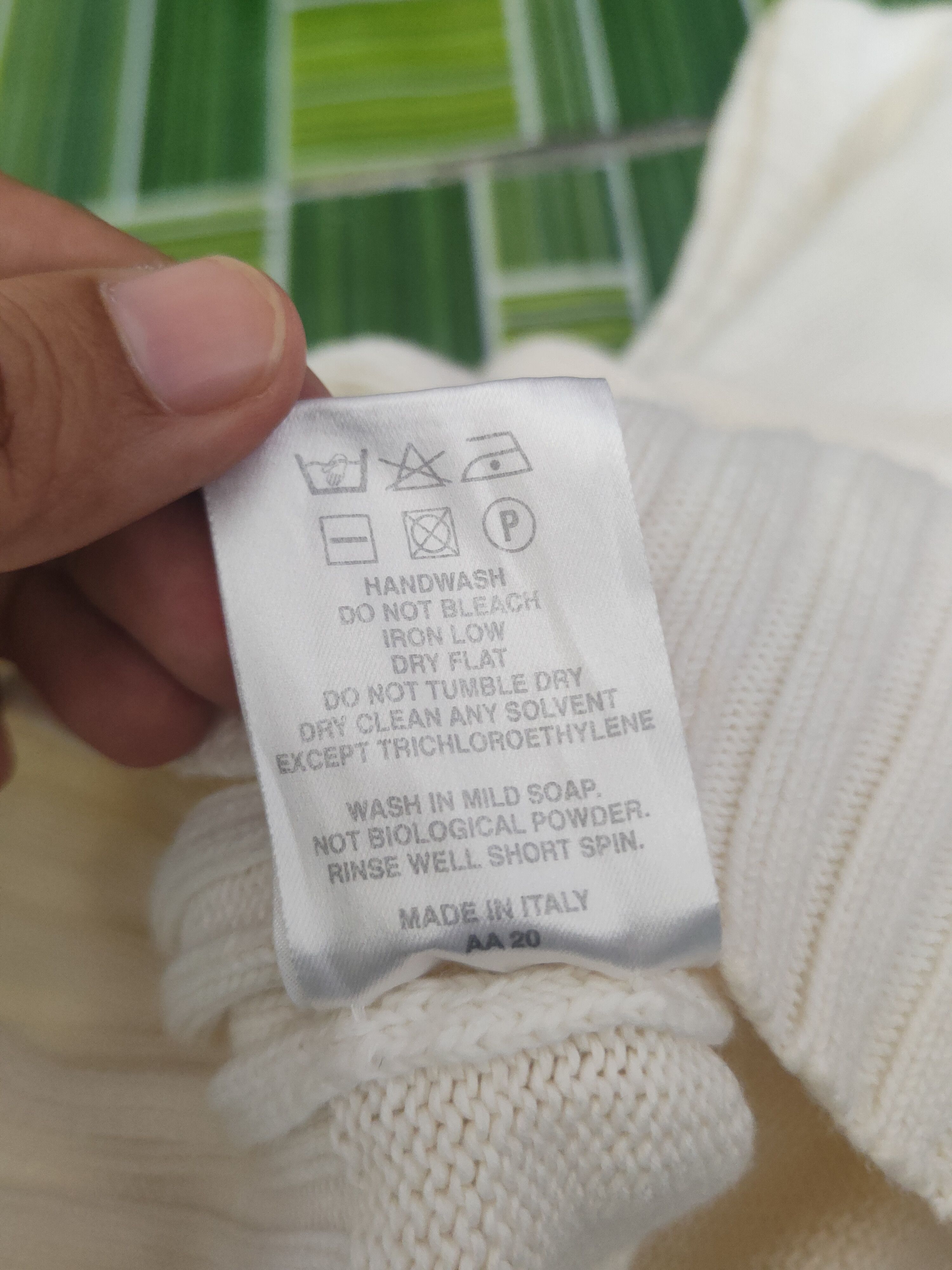 Burberry DL Burberry White Sleeveless Knitwear Sweatshirts #46-609 Size S / US 4 / IT 40 - 10 Thumbnail