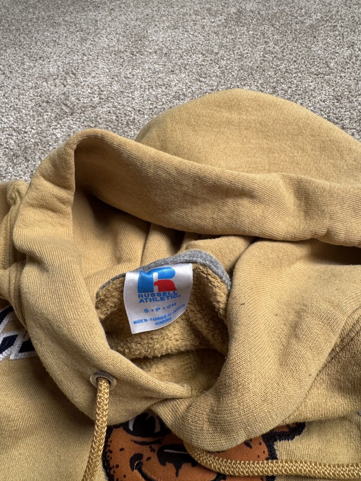Russell Athletic RUSSELL ATHLETIC PALE YELLOW PULLOVER HOODIE Size US S / EU 44-46 / 1 - 3 Thumbnail
